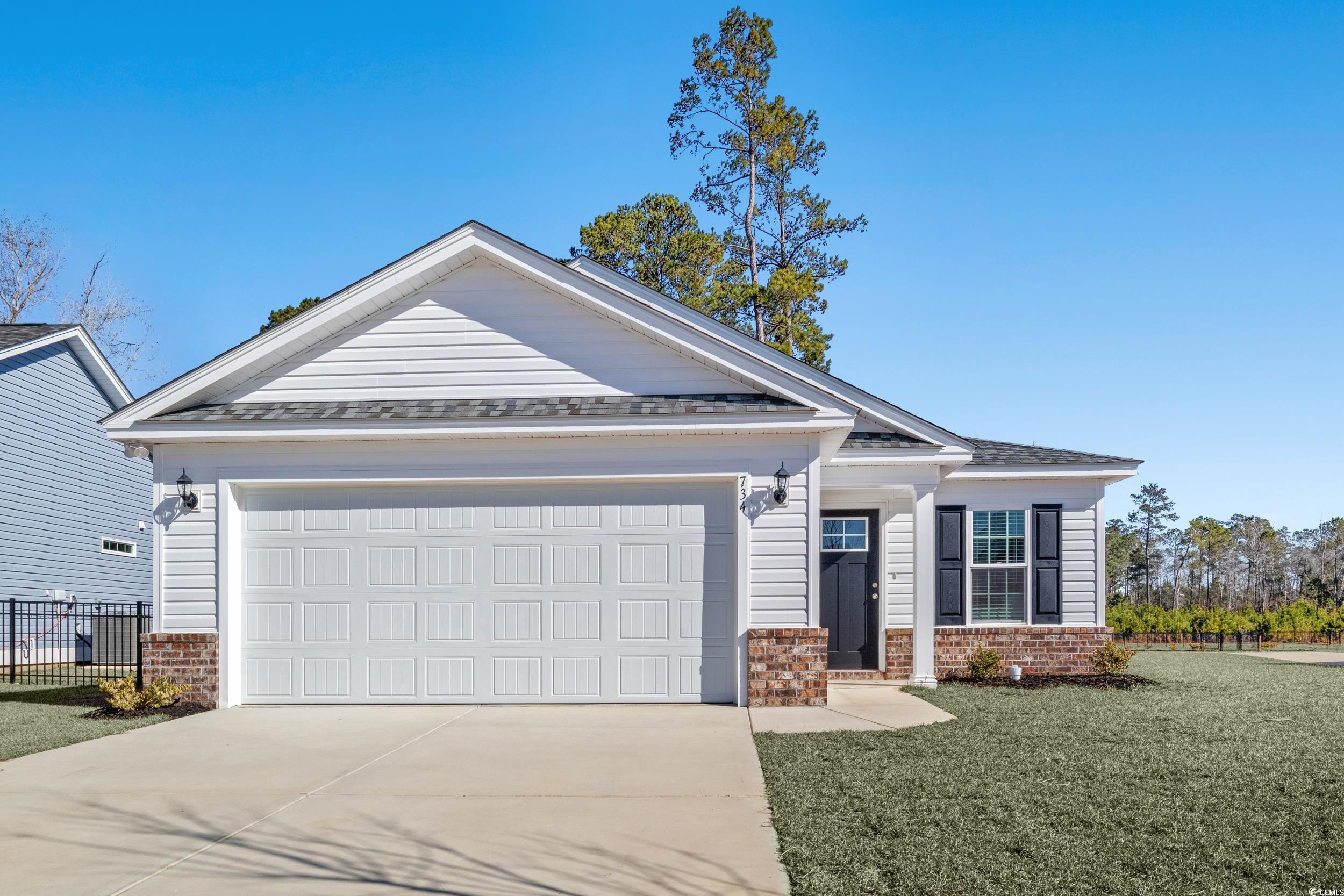 734 Woodside Dr. Conway, SC 29526