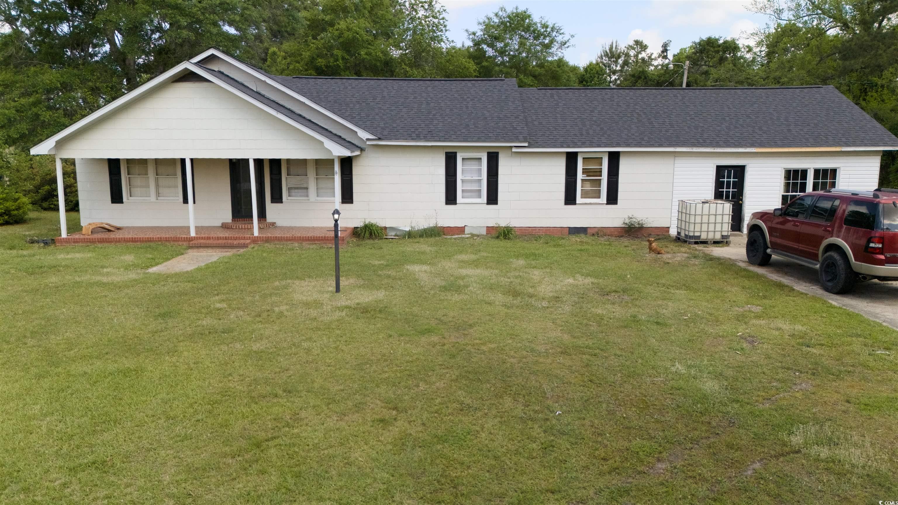 3217 Schoolhouse Rd. Hemingway, SC 29554