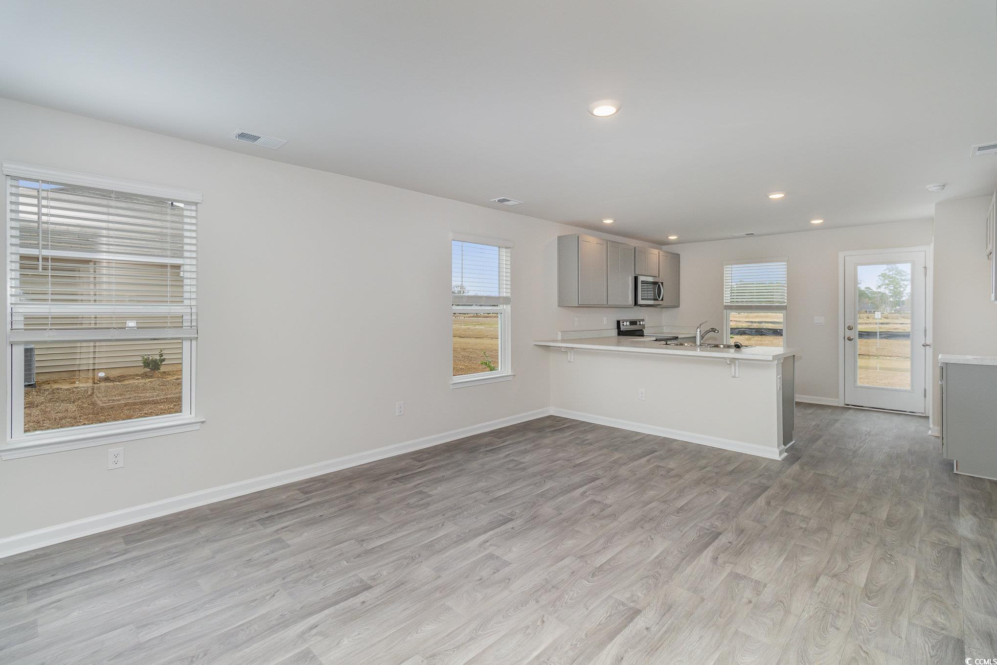 204 Cambridge Dr., Tabor City, North Carolina image 2