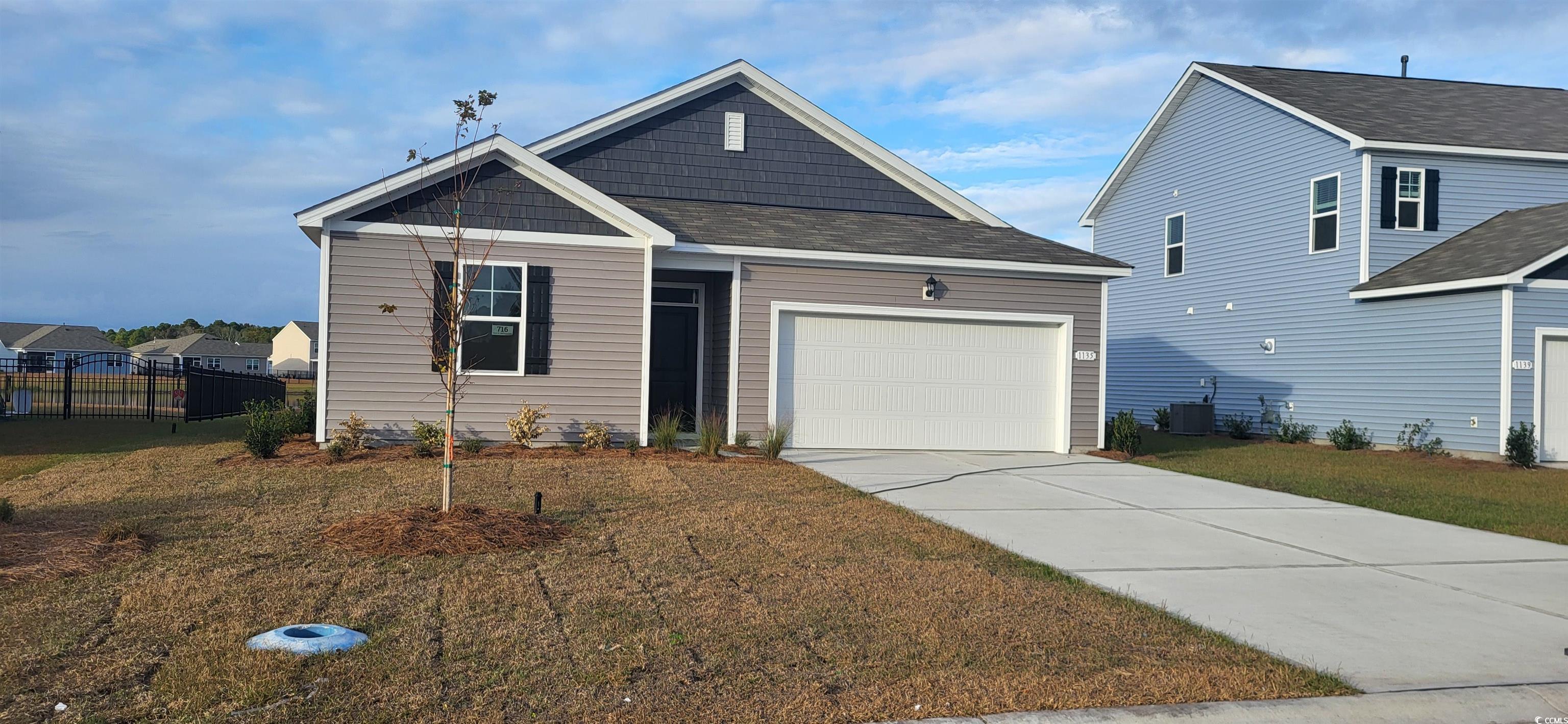 1135 Ridgeford Dr. Conway, SC 29526