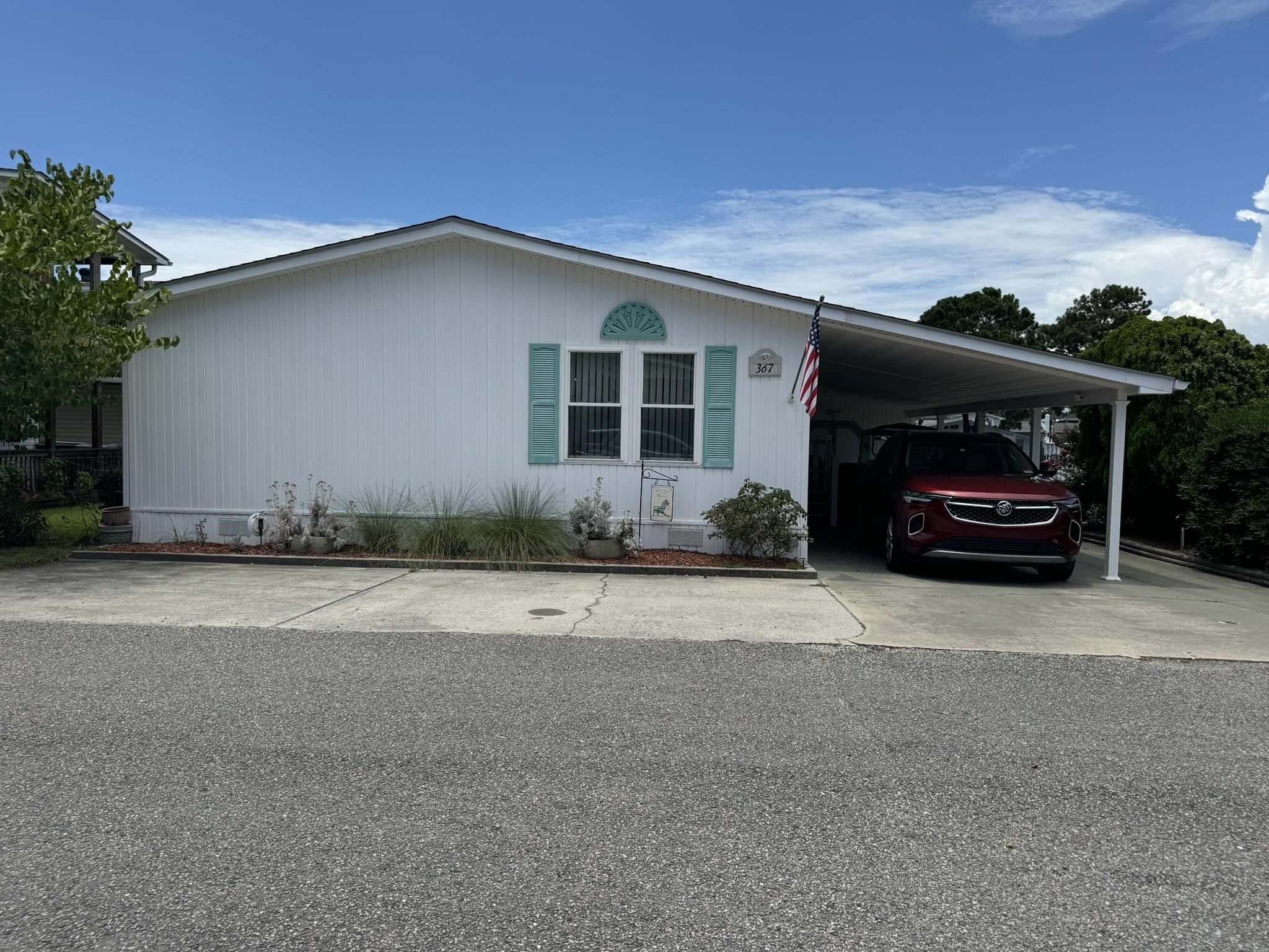 367 Twin Lakes Ct. Surfside Beach, SC 29575