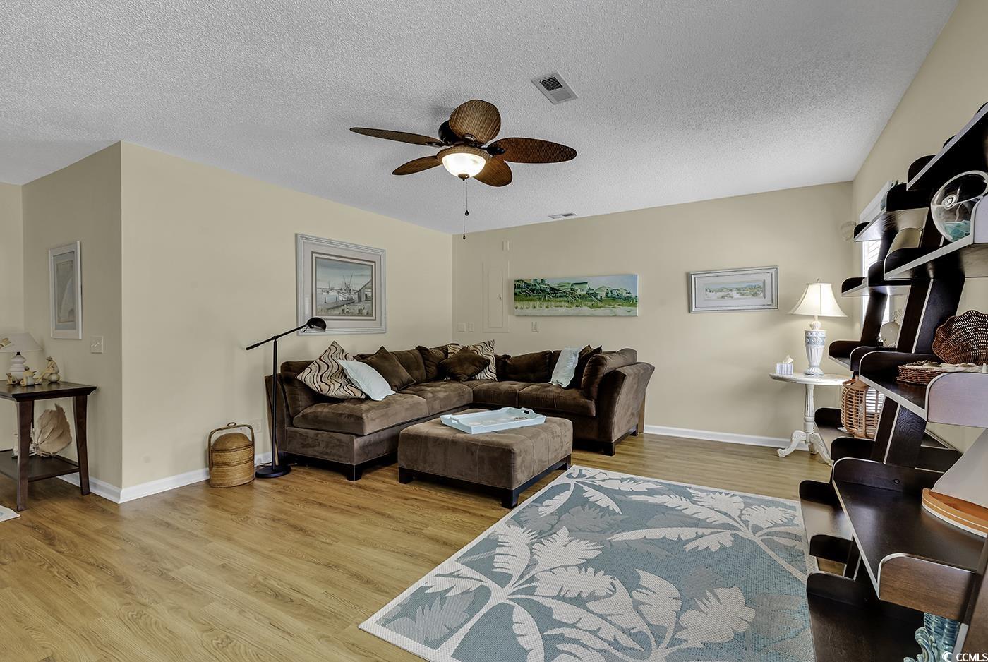 4224 Ravenwood Dr. Little River, SC 29566