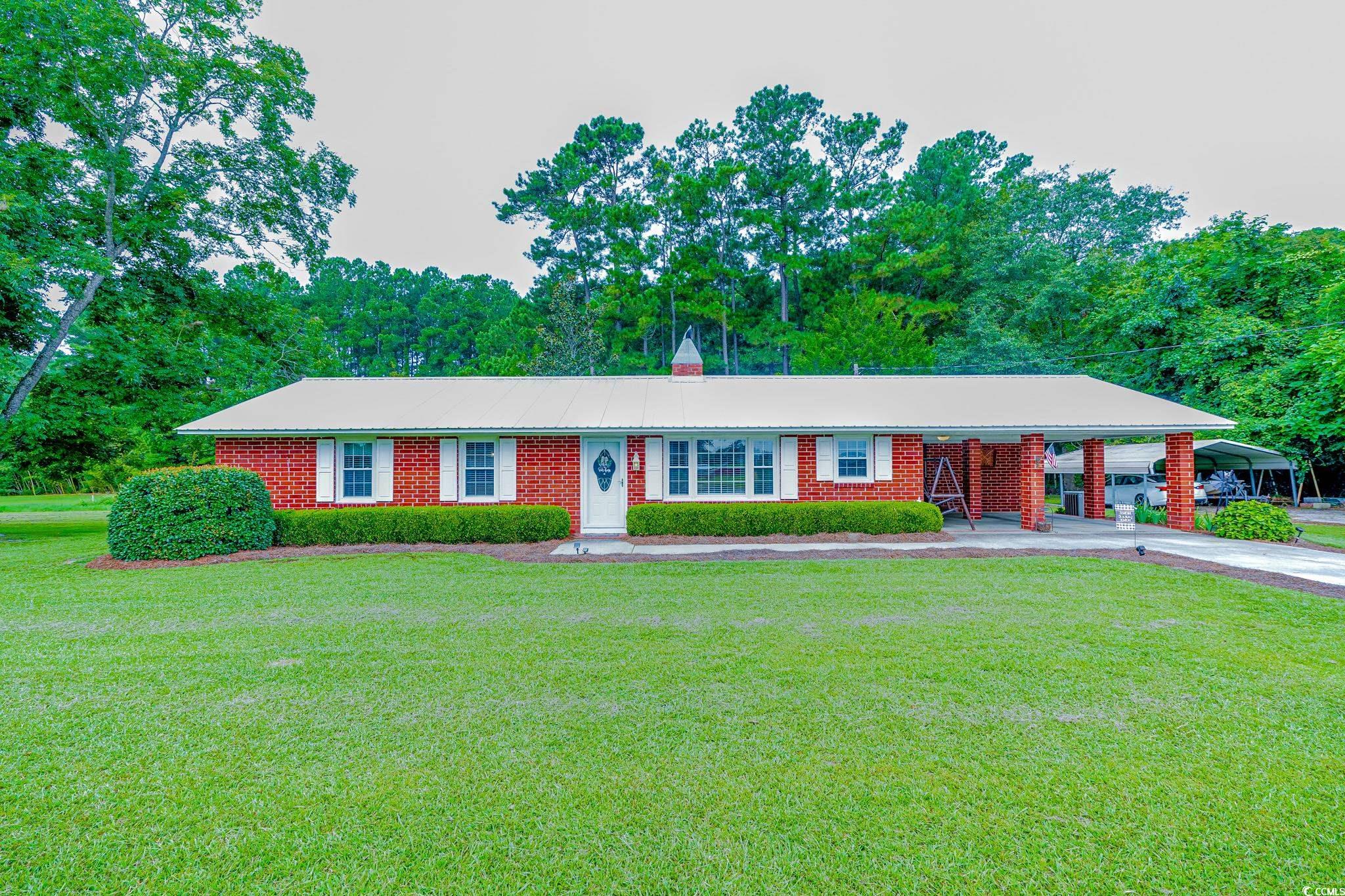 1613 Folly Grove Rd. Hemingway, SC 29554