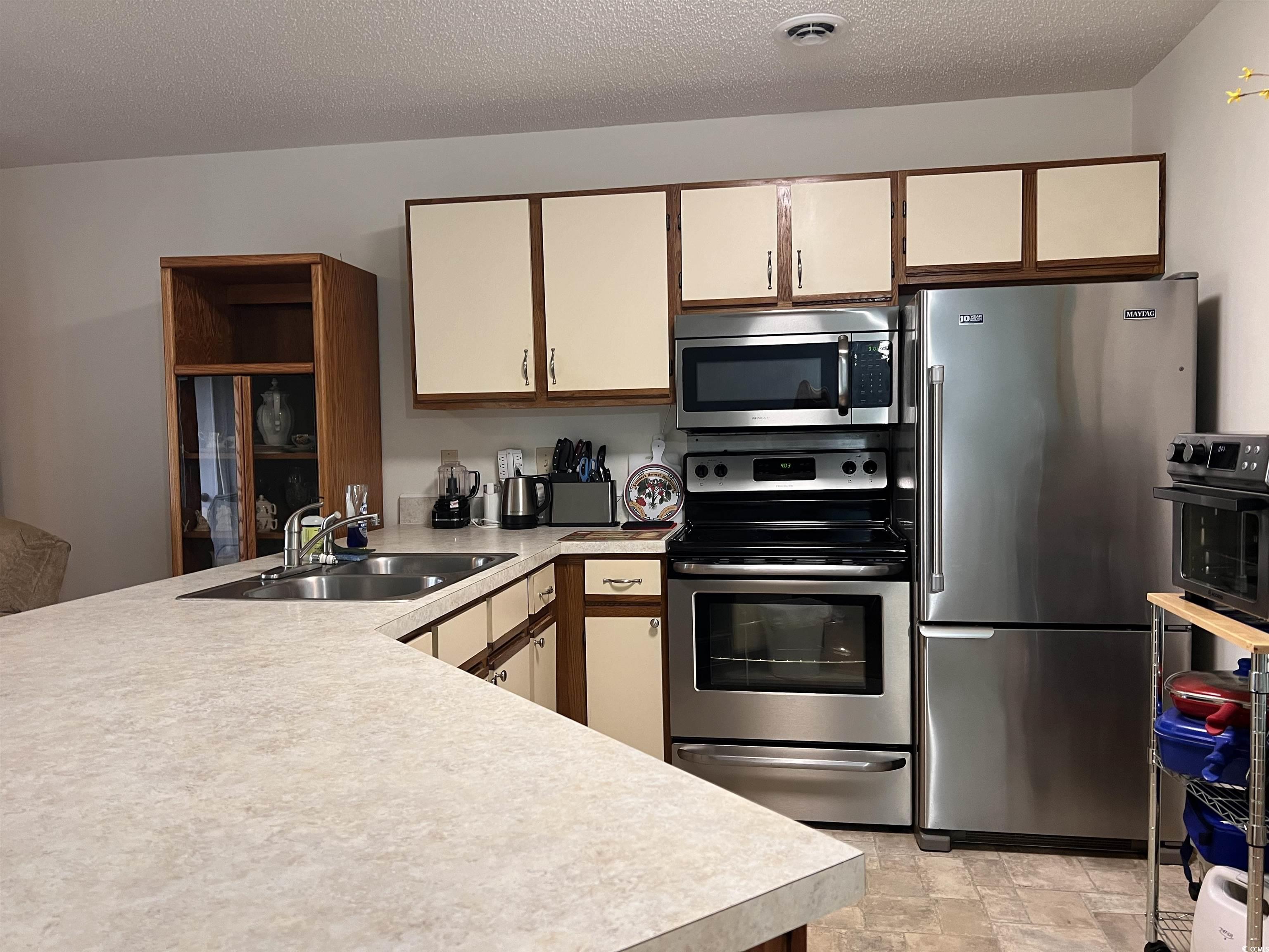 3700 Golf Colony Lane