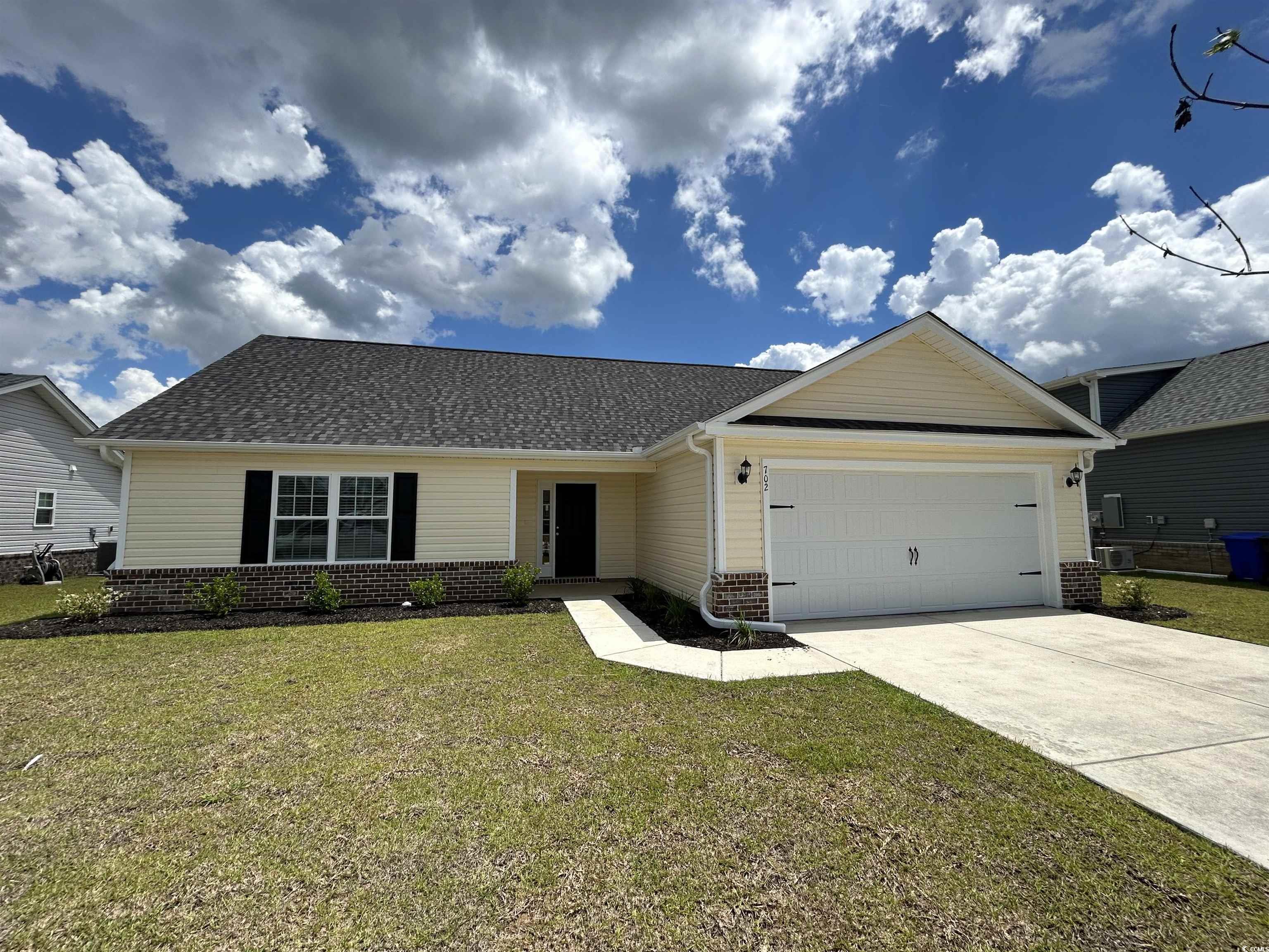702 Woodside Dr. Conway, SC 29526