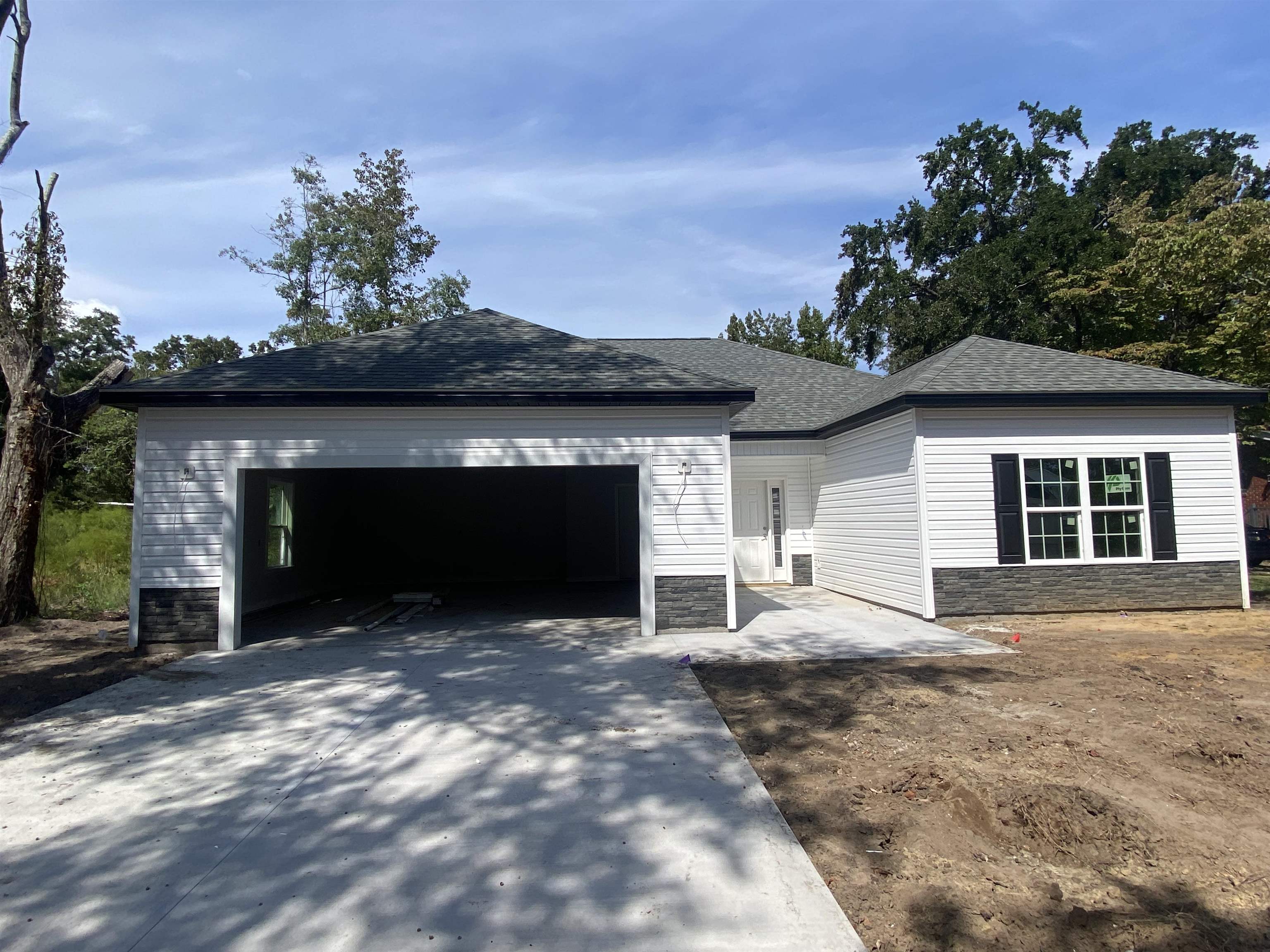 348 Jay St. Murrells Inlet, SC 29576