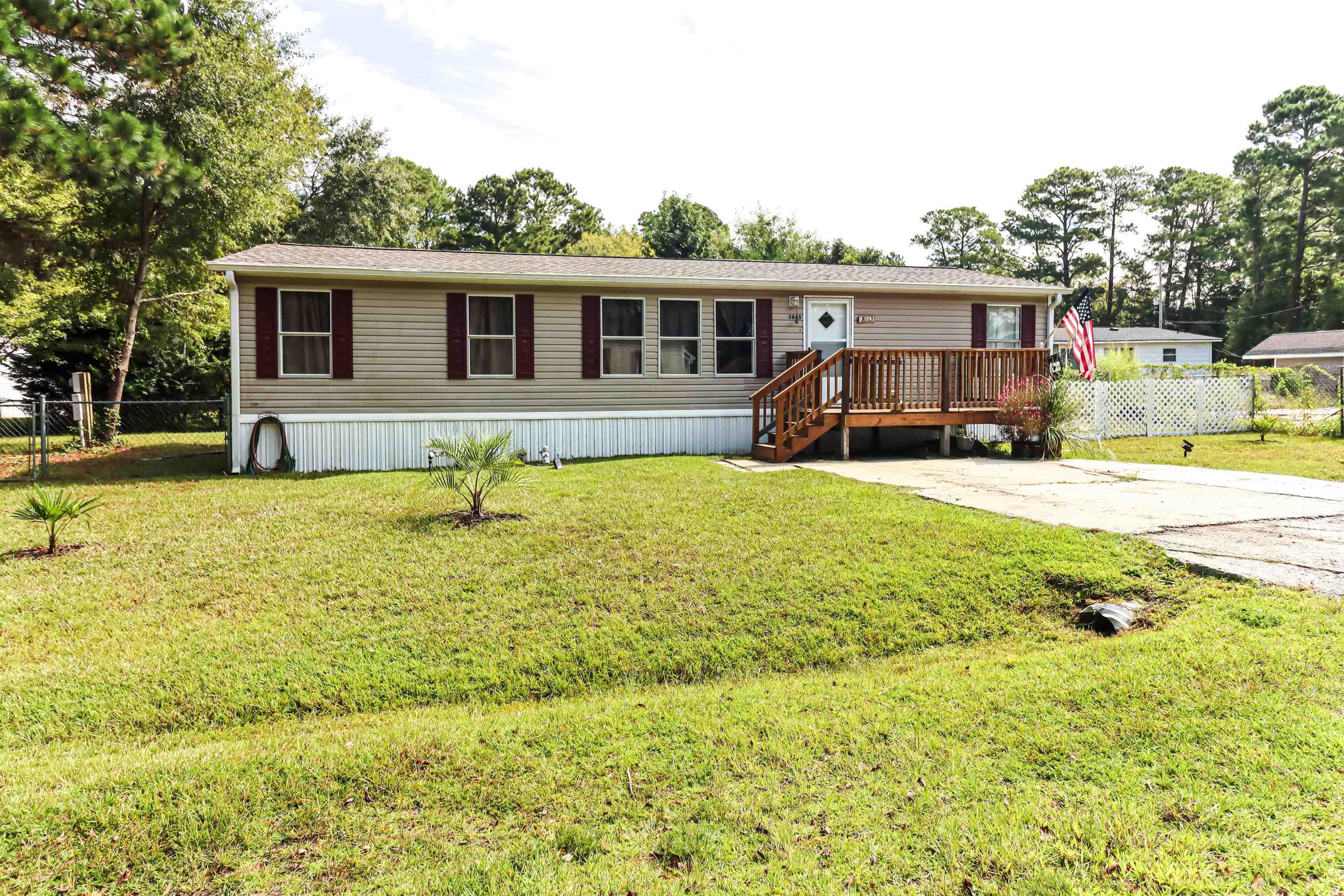 3845 Woodridge Circle Little River, SC 29566