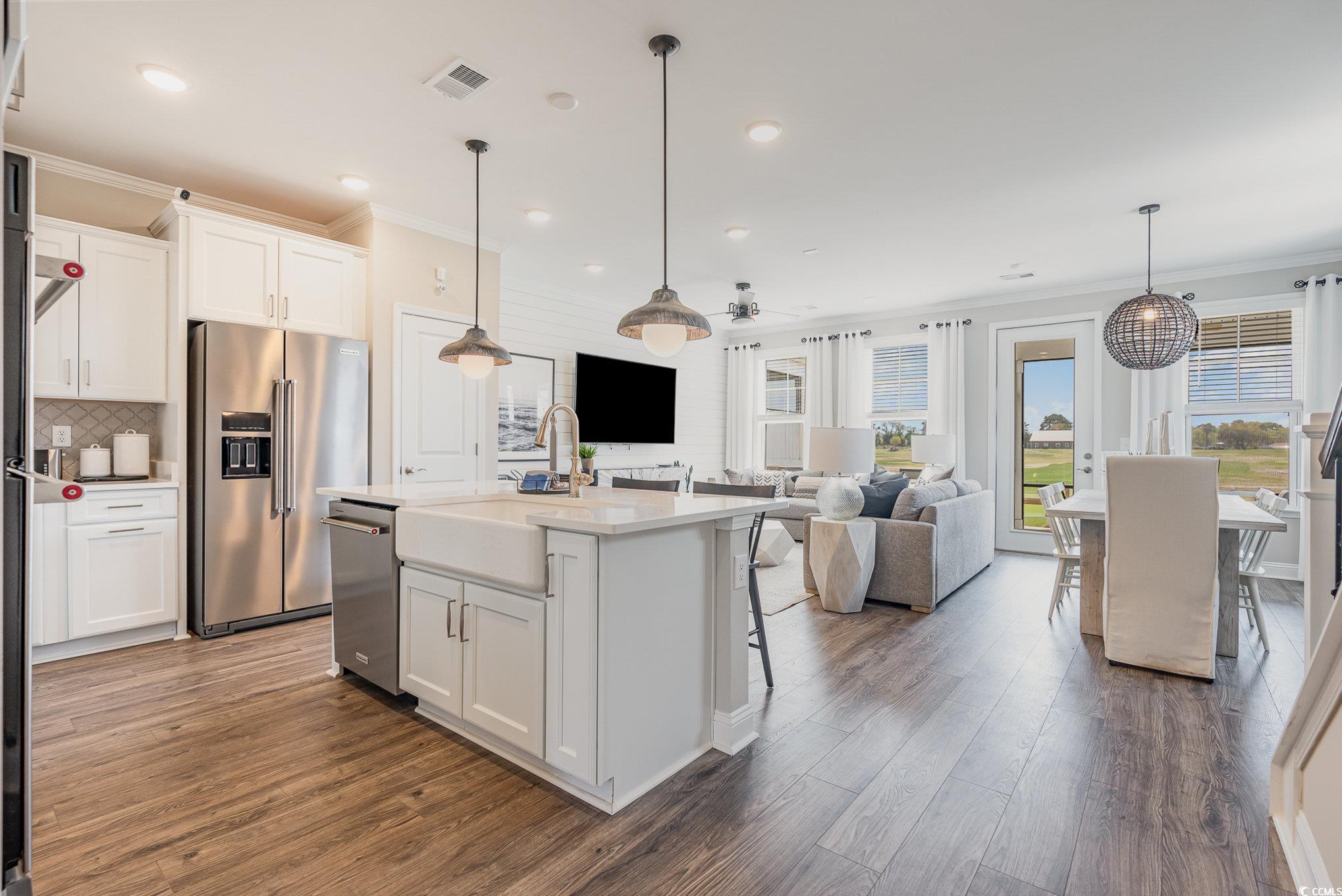 5211 Double Eagle Way