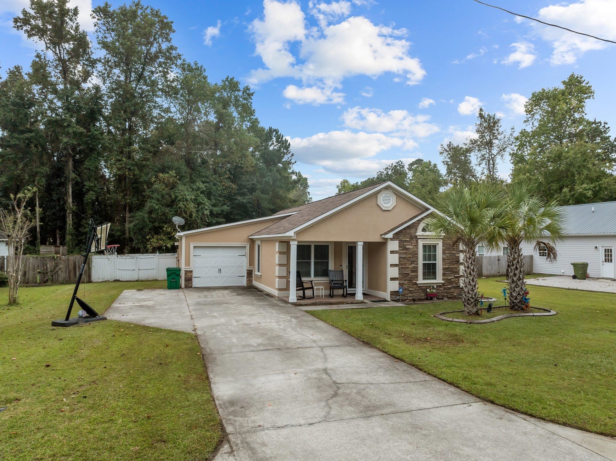 655 Rosemary St. Georgetown, SC 29440