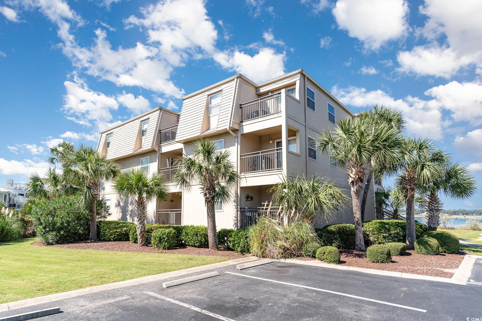 1582 S Waccamaw Dr. UNIT #60 Garden City, SC 29576