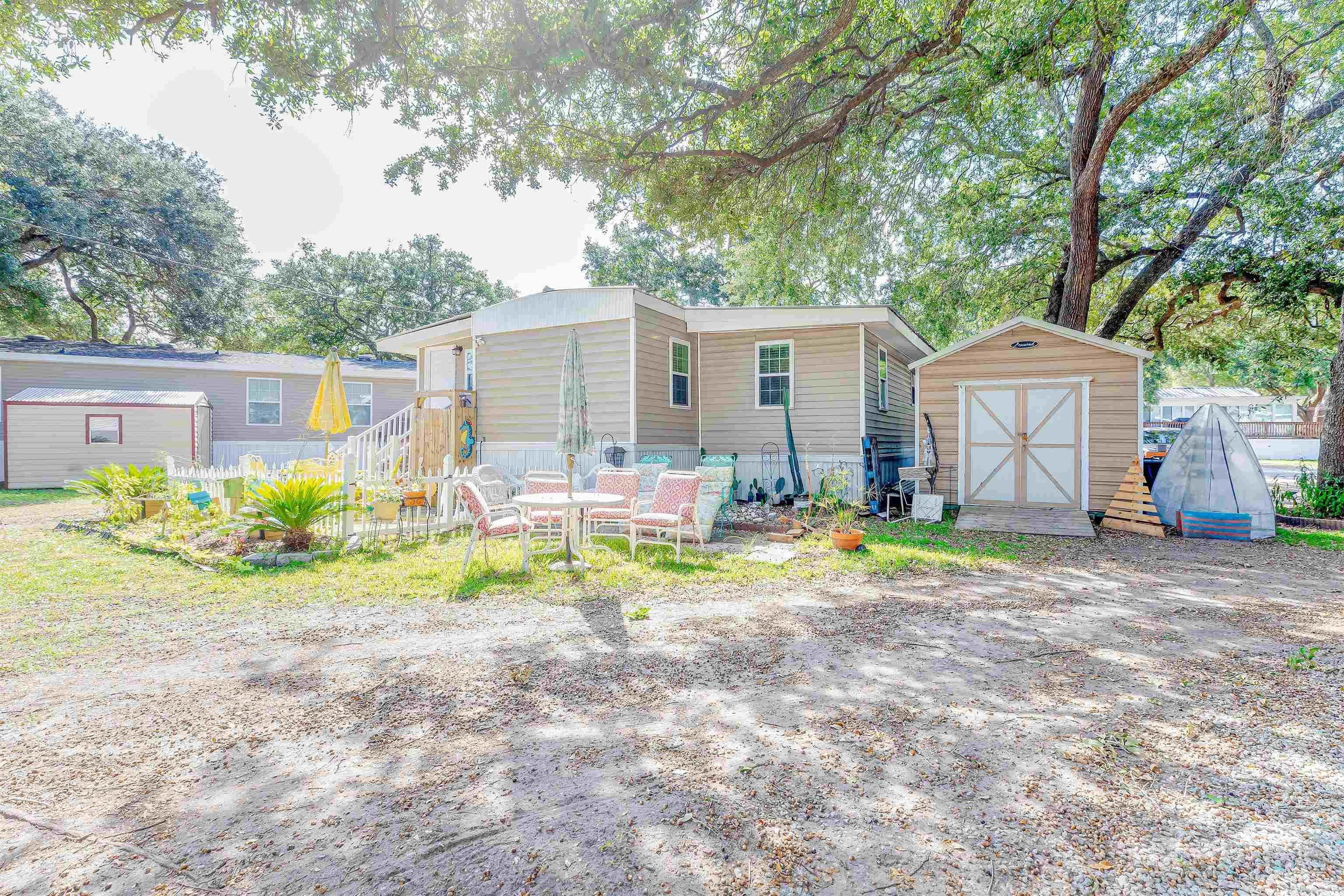 320 Clam Shell Circle, Garden City Beach, South Carolina image 4