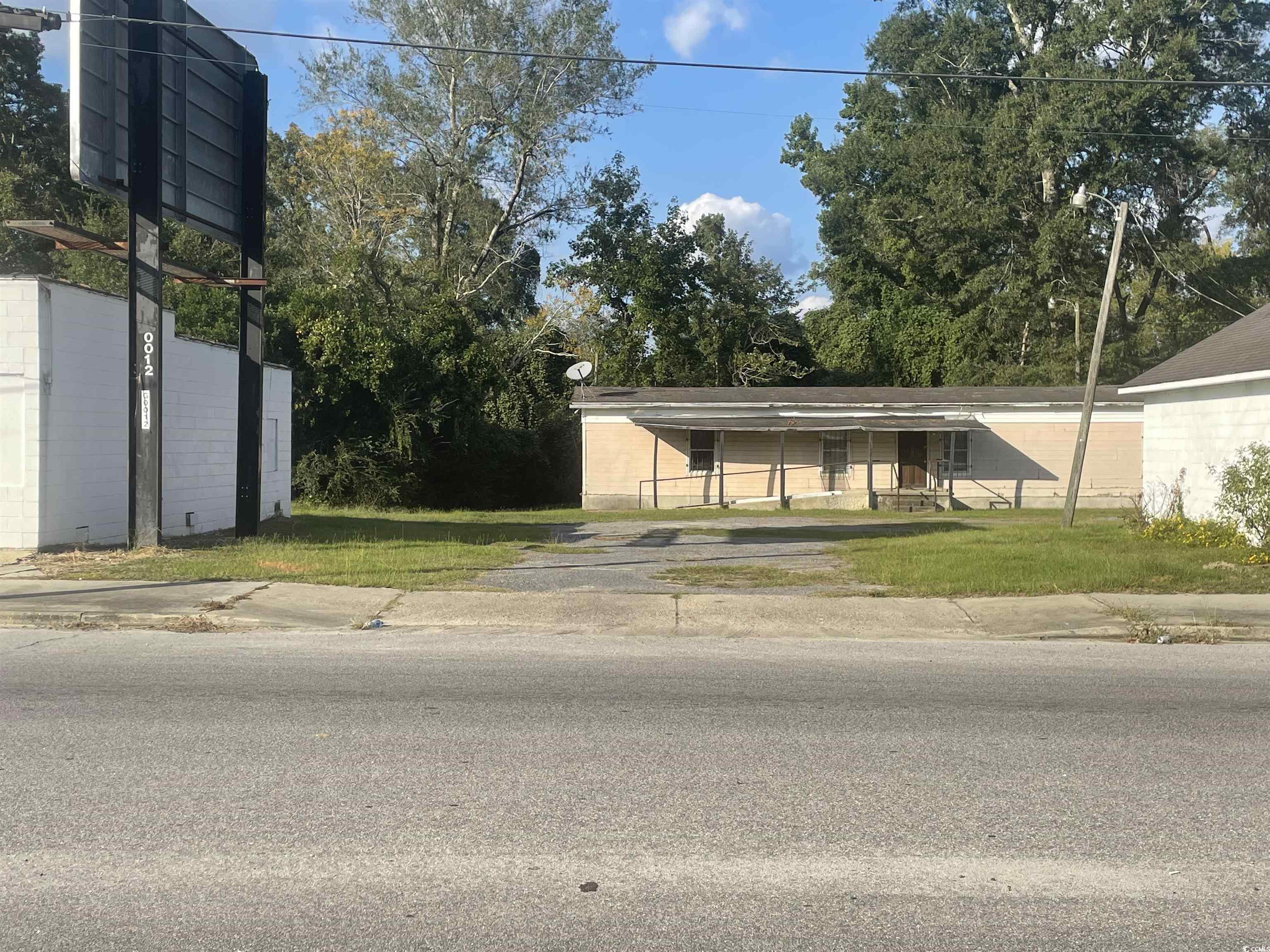 220 W Main St. Andrews, SC 29510