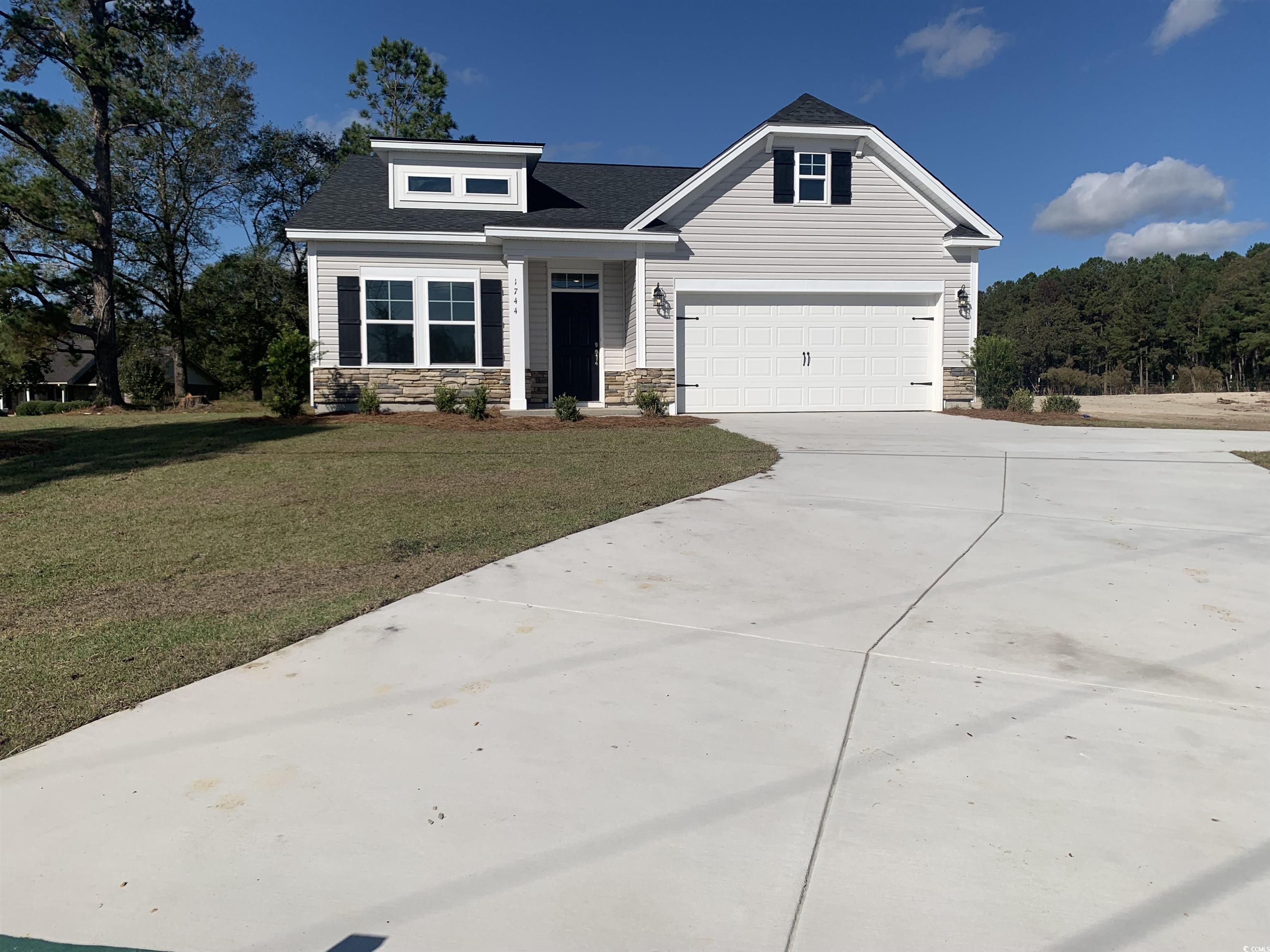 1744 Register Dr Conway, SC 29527