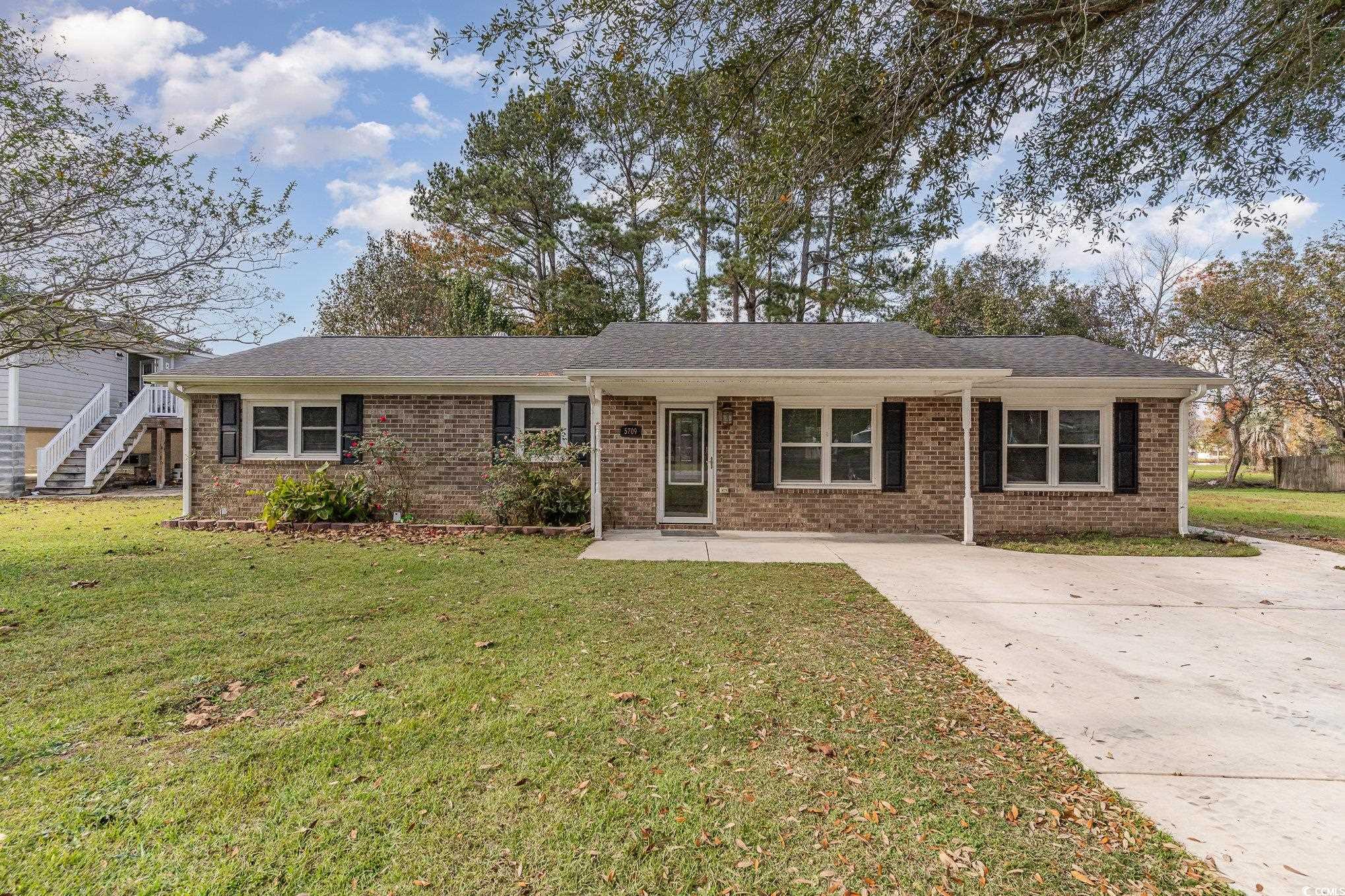 5709 Rosewood Dr. Myrtle Beach, SC 29588