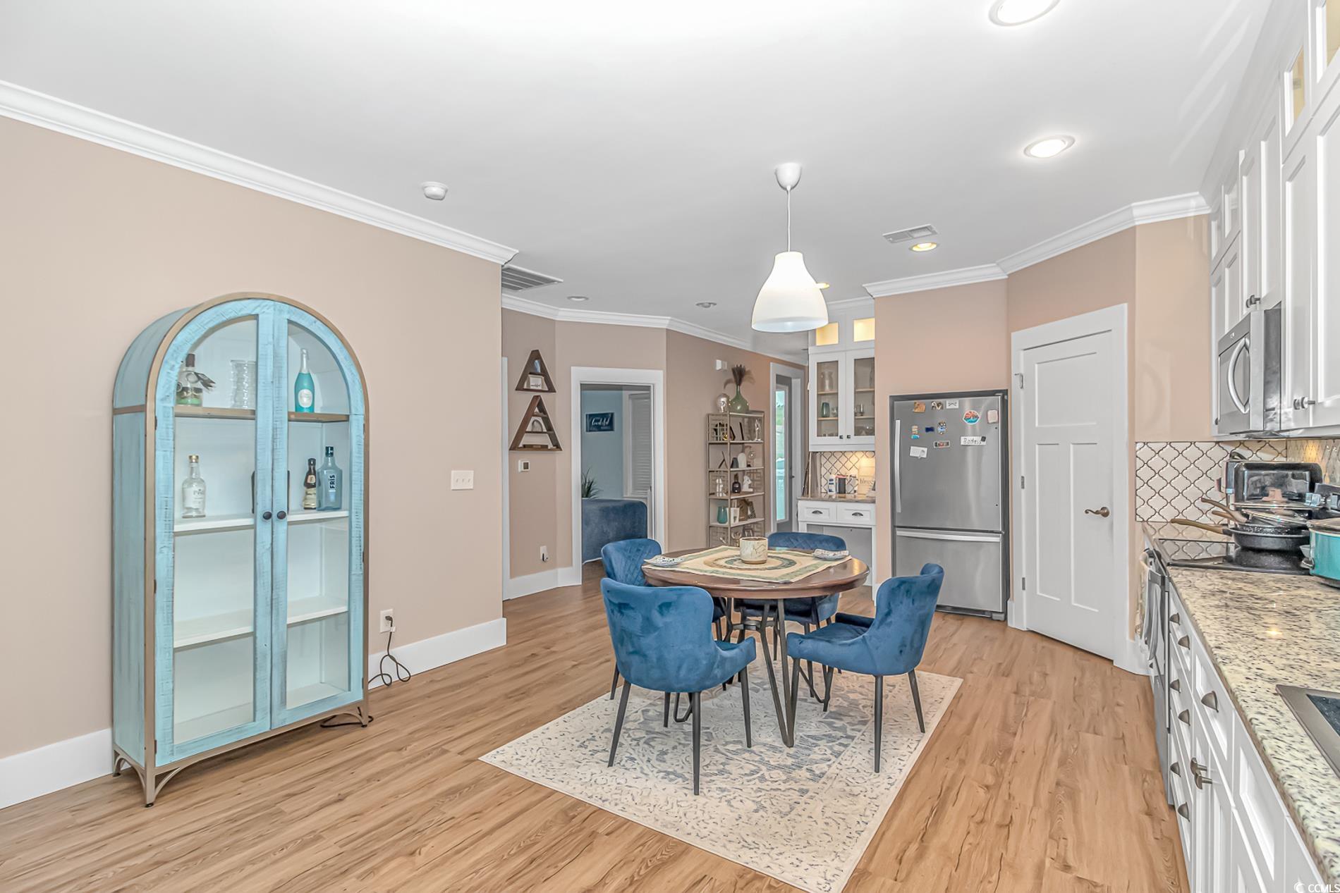 460 Boundary Ave.