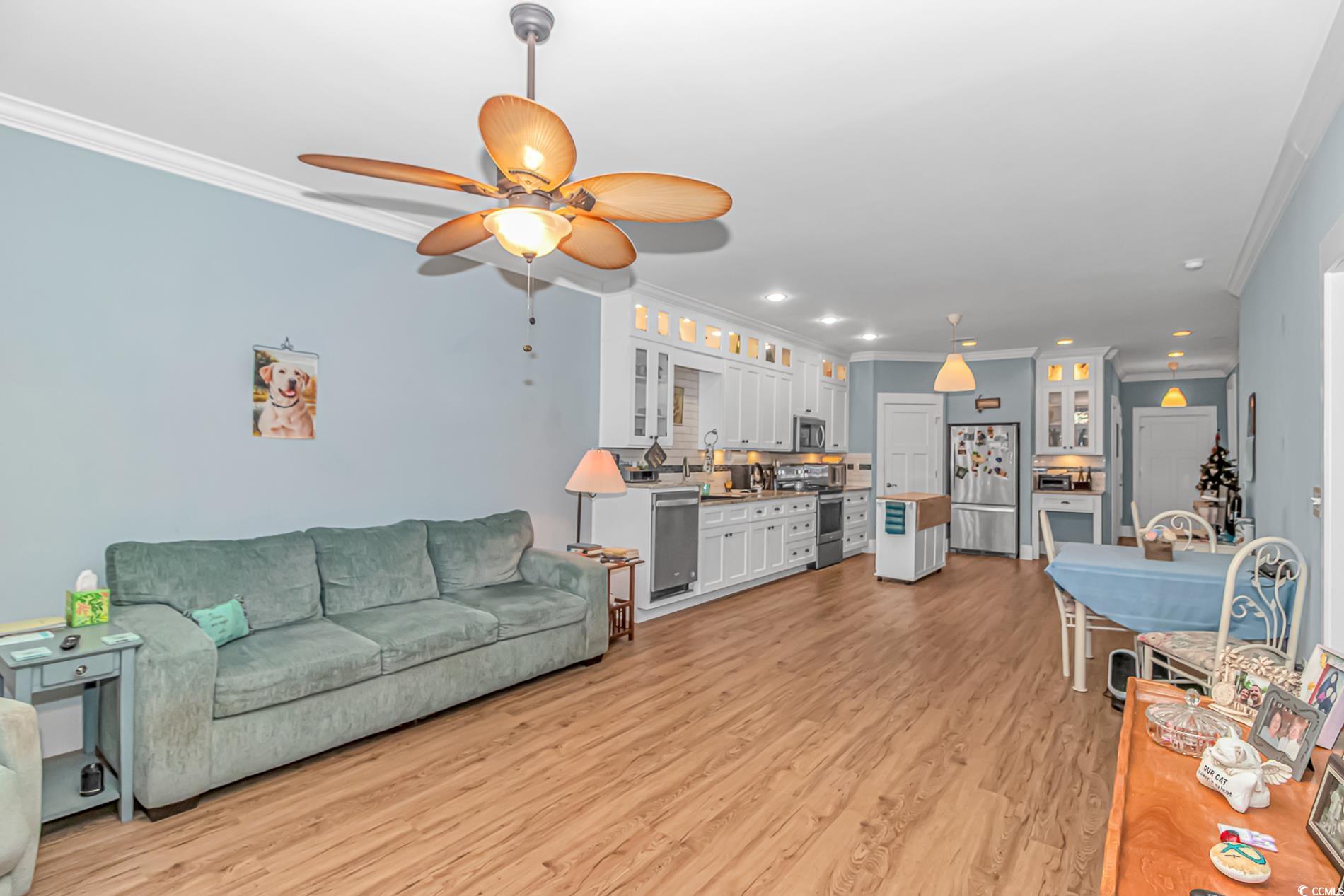 460 Boundary Ave.