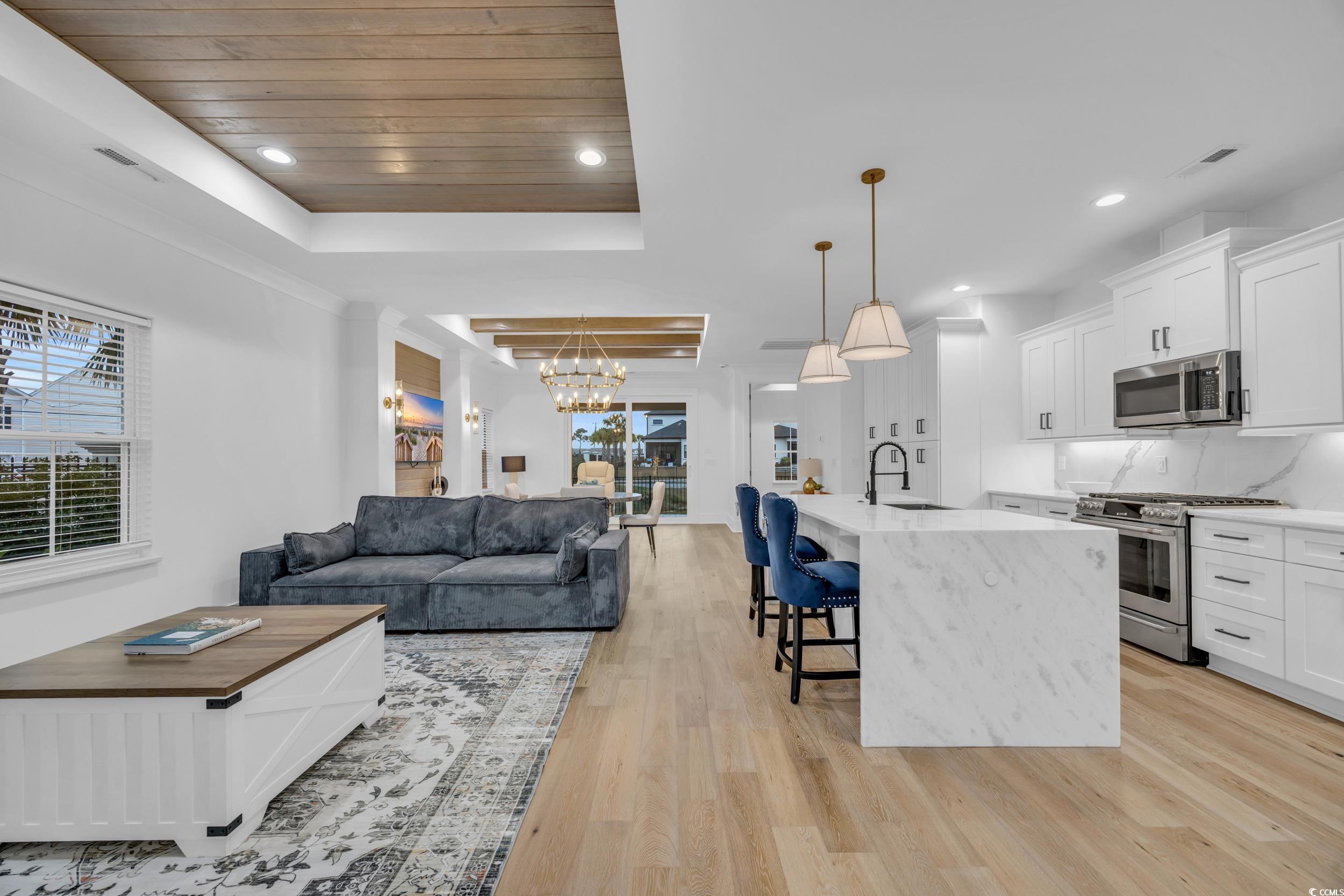 6703 Ocean Breeze Loop