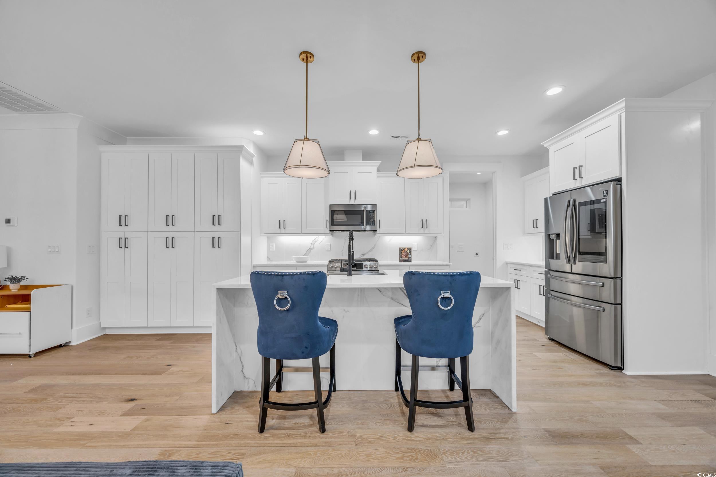 6703 Ocean Breeze Loop
