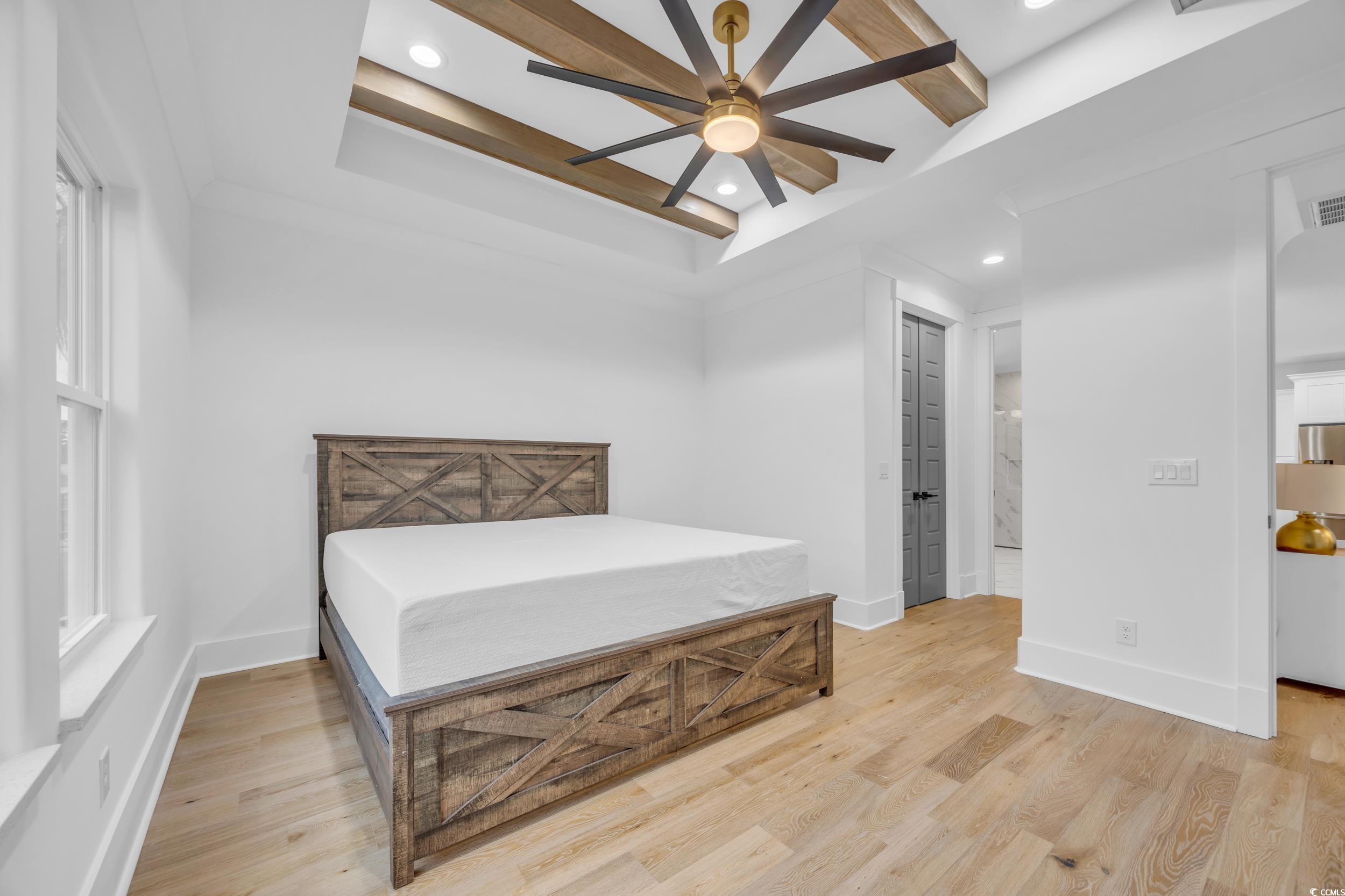 6703 Ocean Breeze Loop