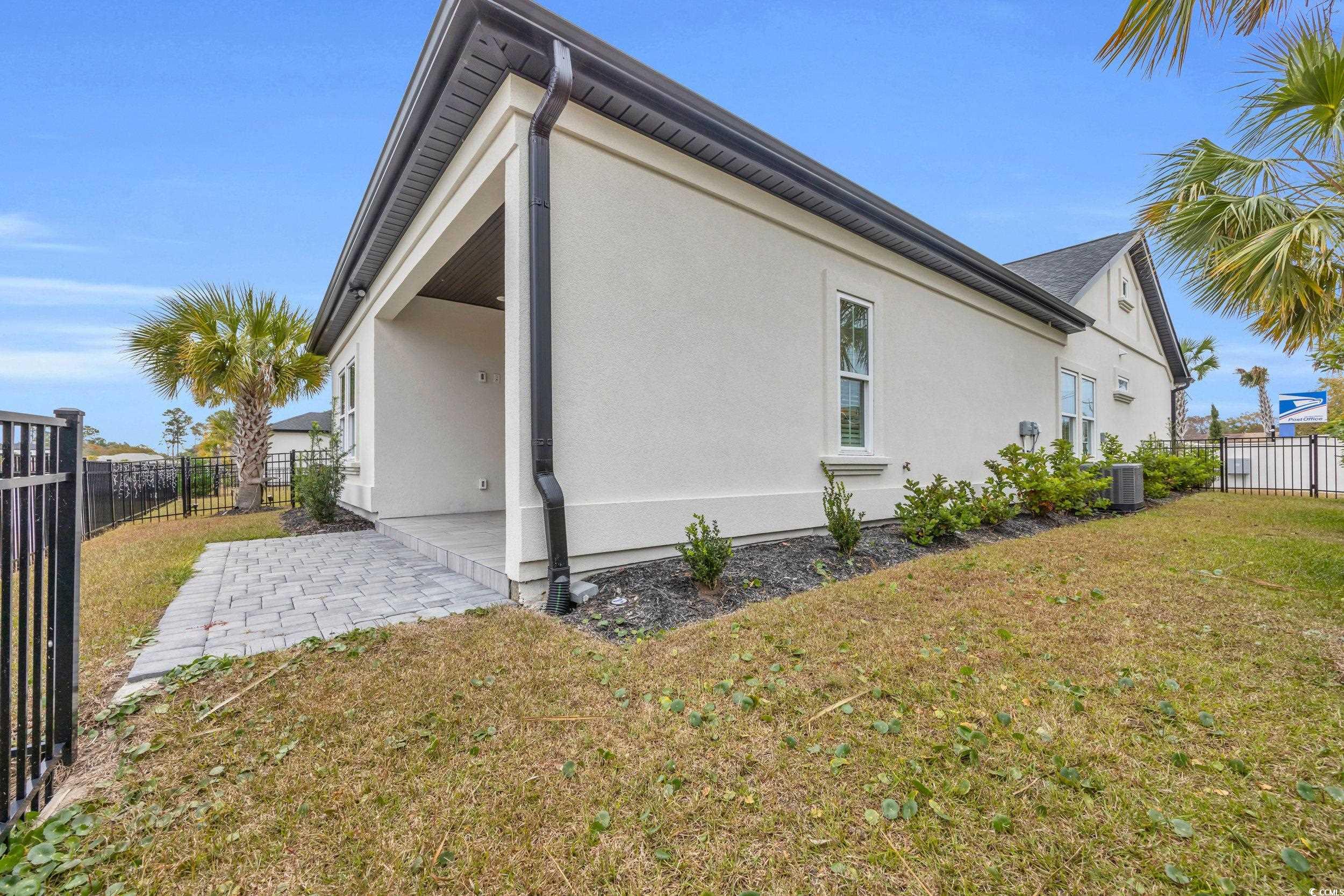 6703 Ocean Breeze Loop