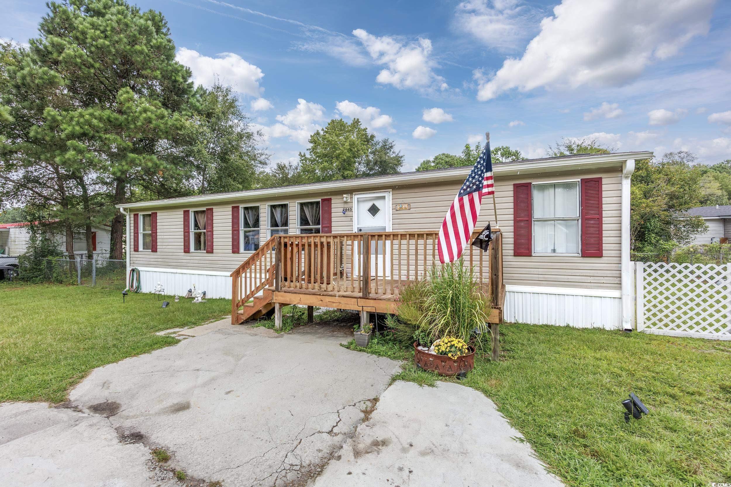 3845 Woodridge Circle Little River, SC 29566