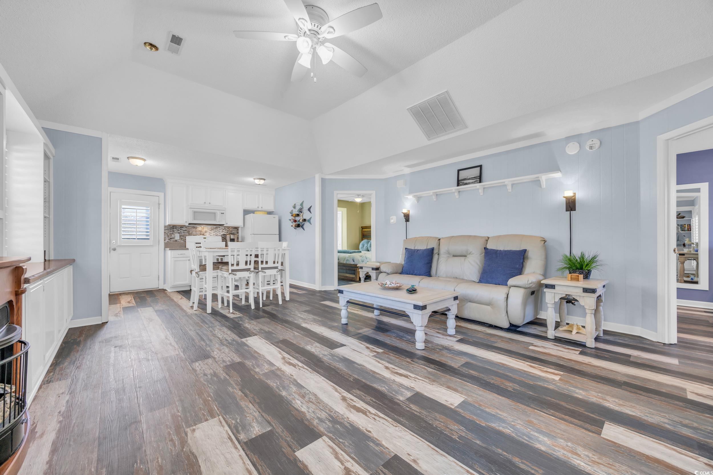 820 9th Ave. S