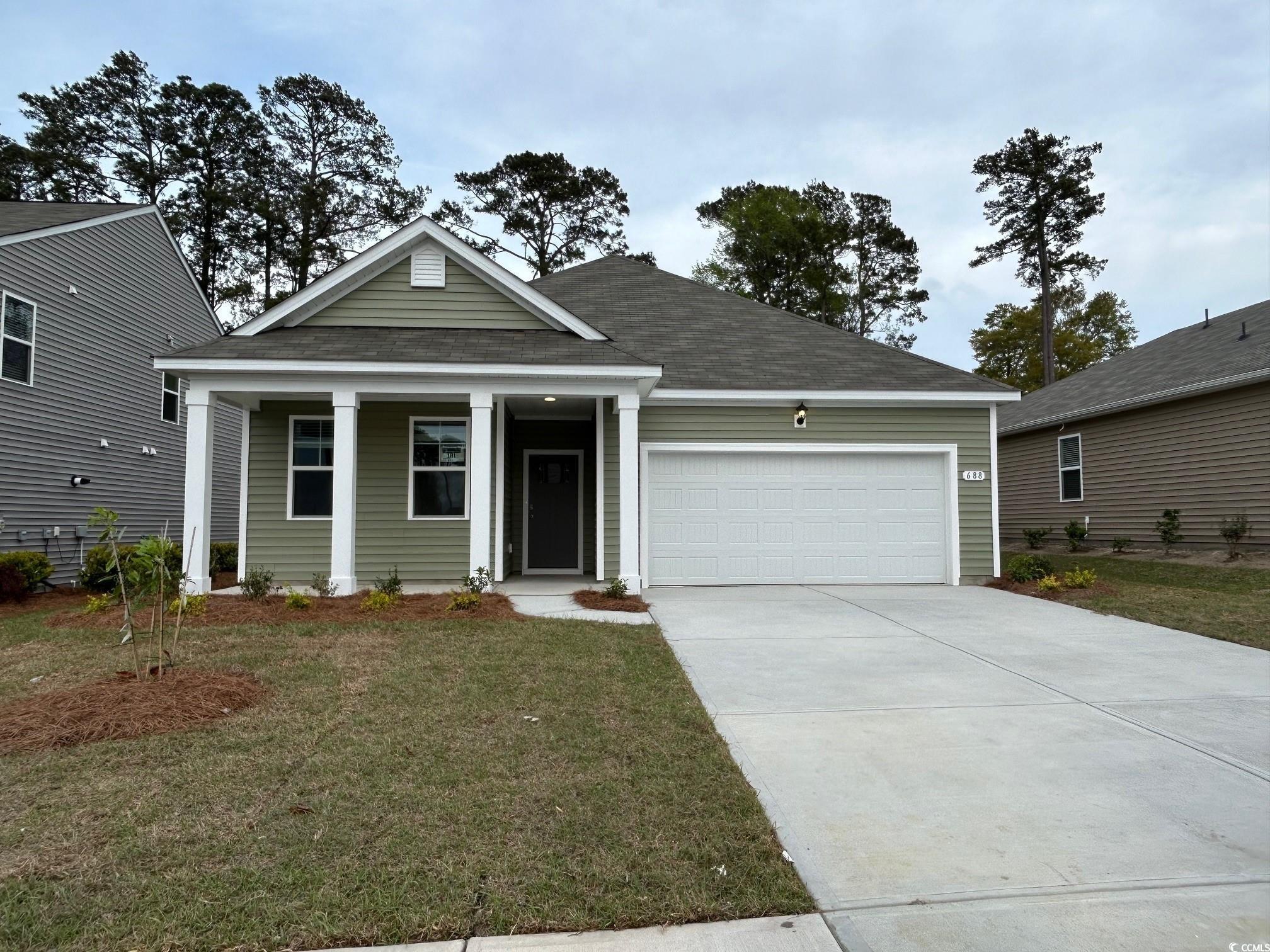 688 Wallace Dr. Little River, SC 29566