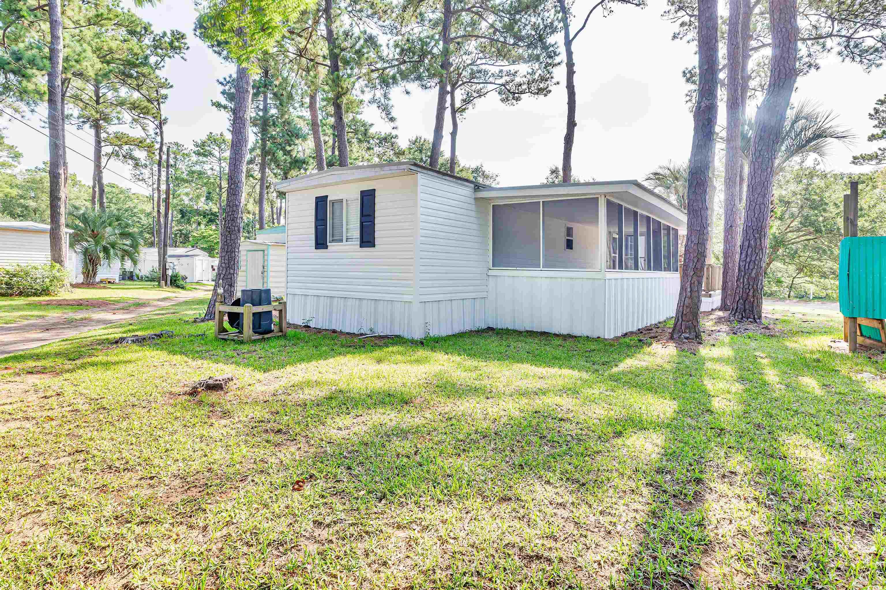 392 West Canal St., Garden City Beach, South Carolina image 8