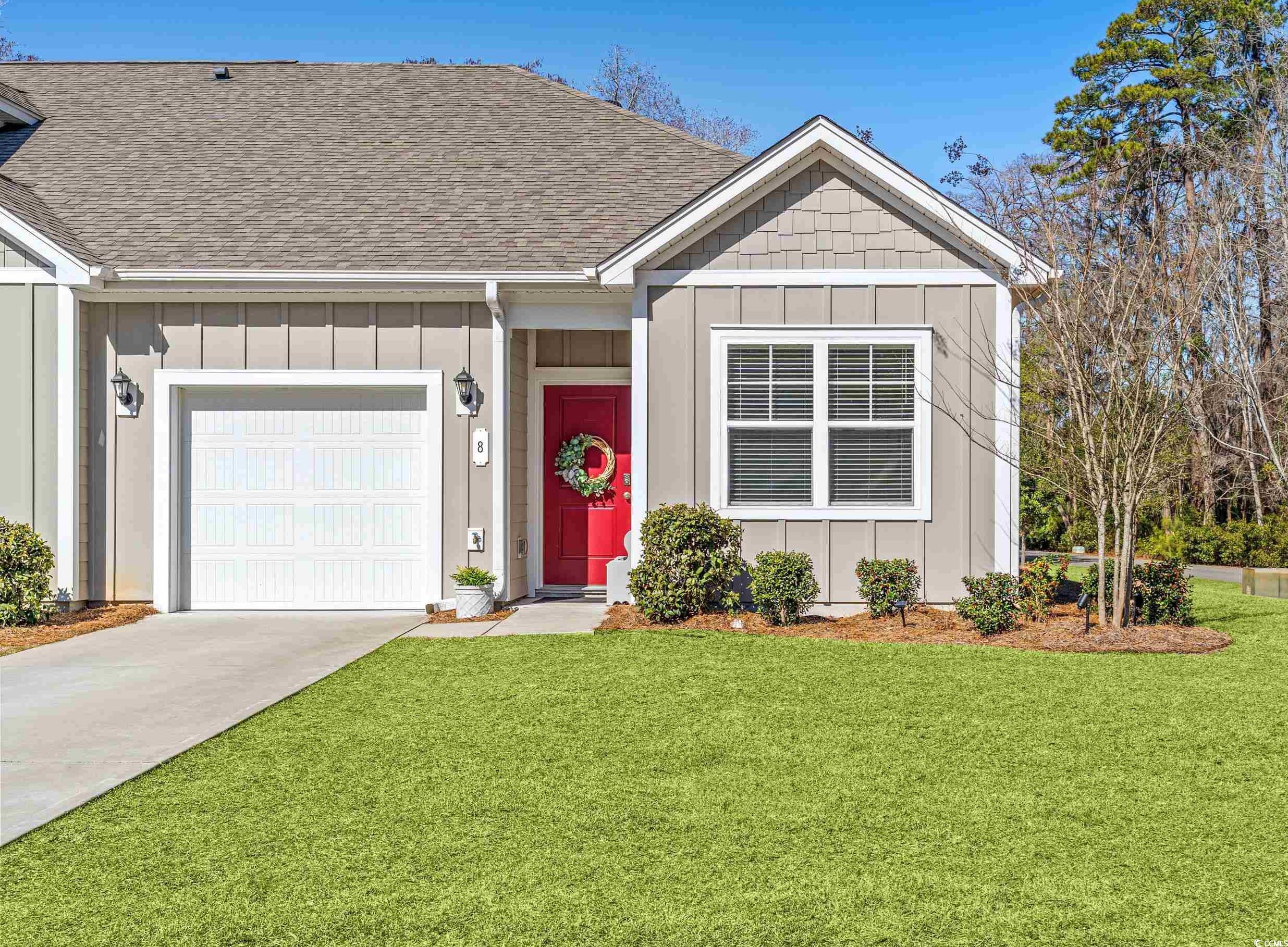 8 Vineyard Place UNIT #1 Pawleys Island, SC 29585