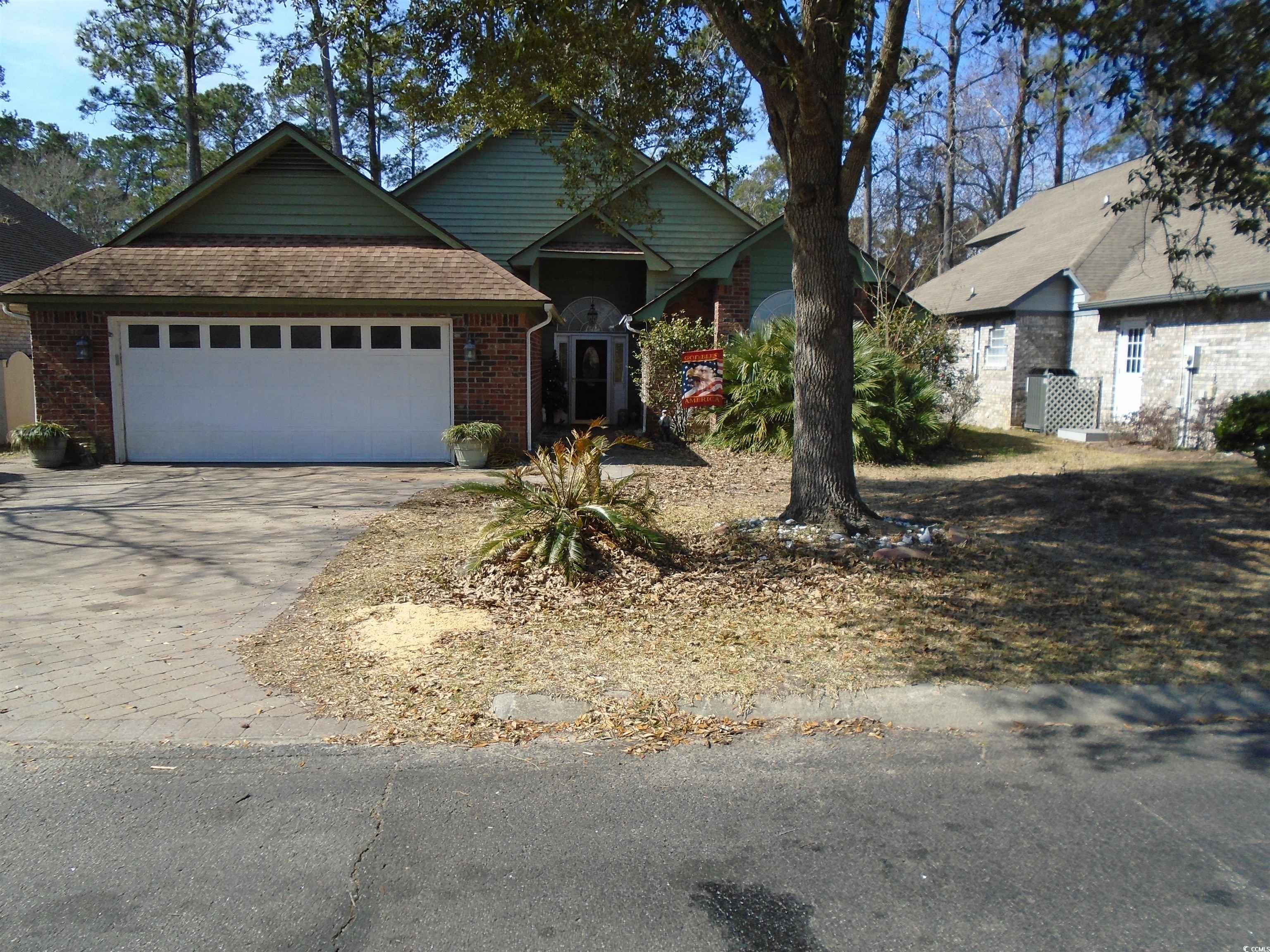 3158 River Bluff Ln. Little River, SC 29566