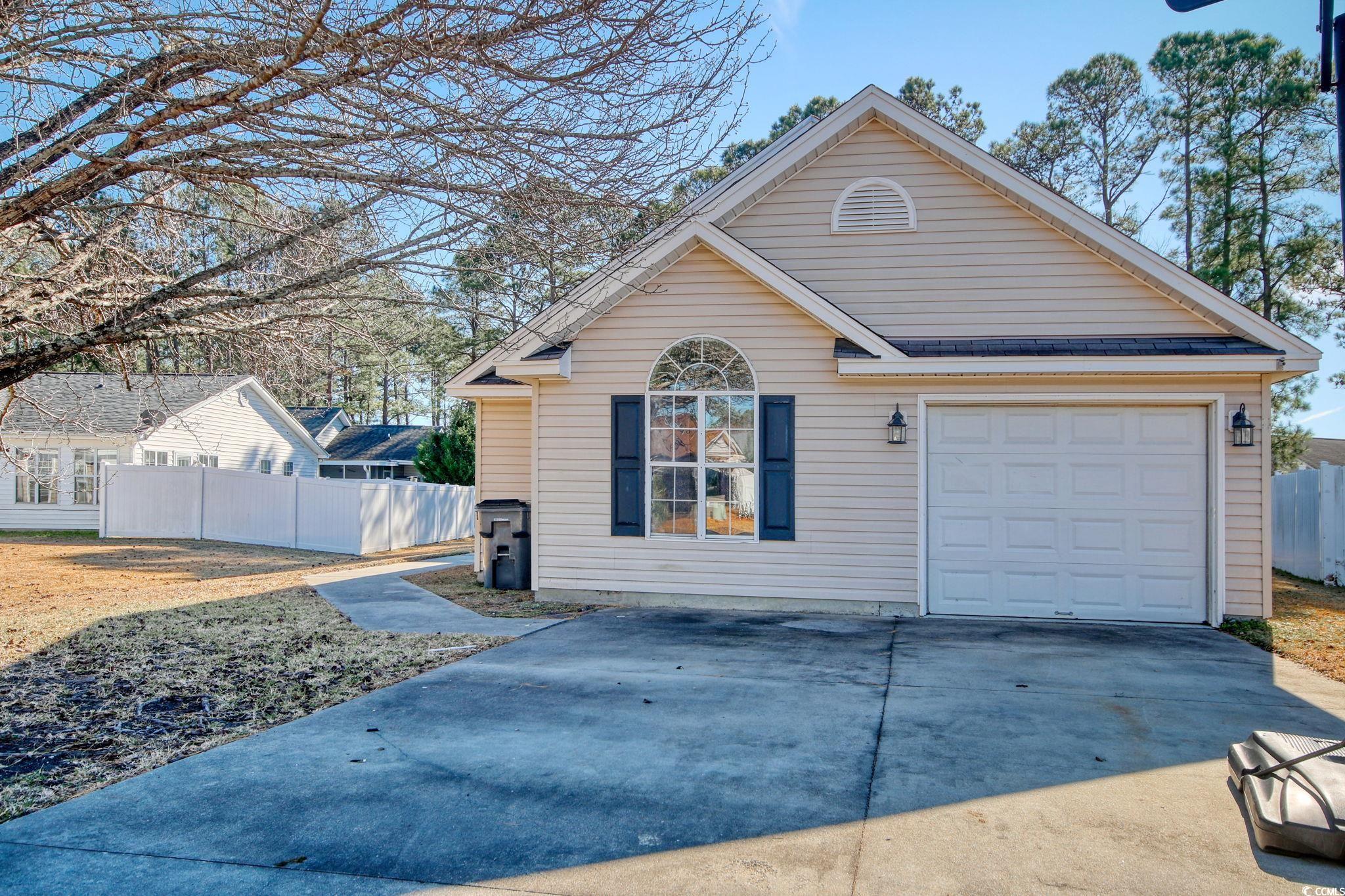 105 Wagon Wheel Ln. Surfside Beach, SC 29575