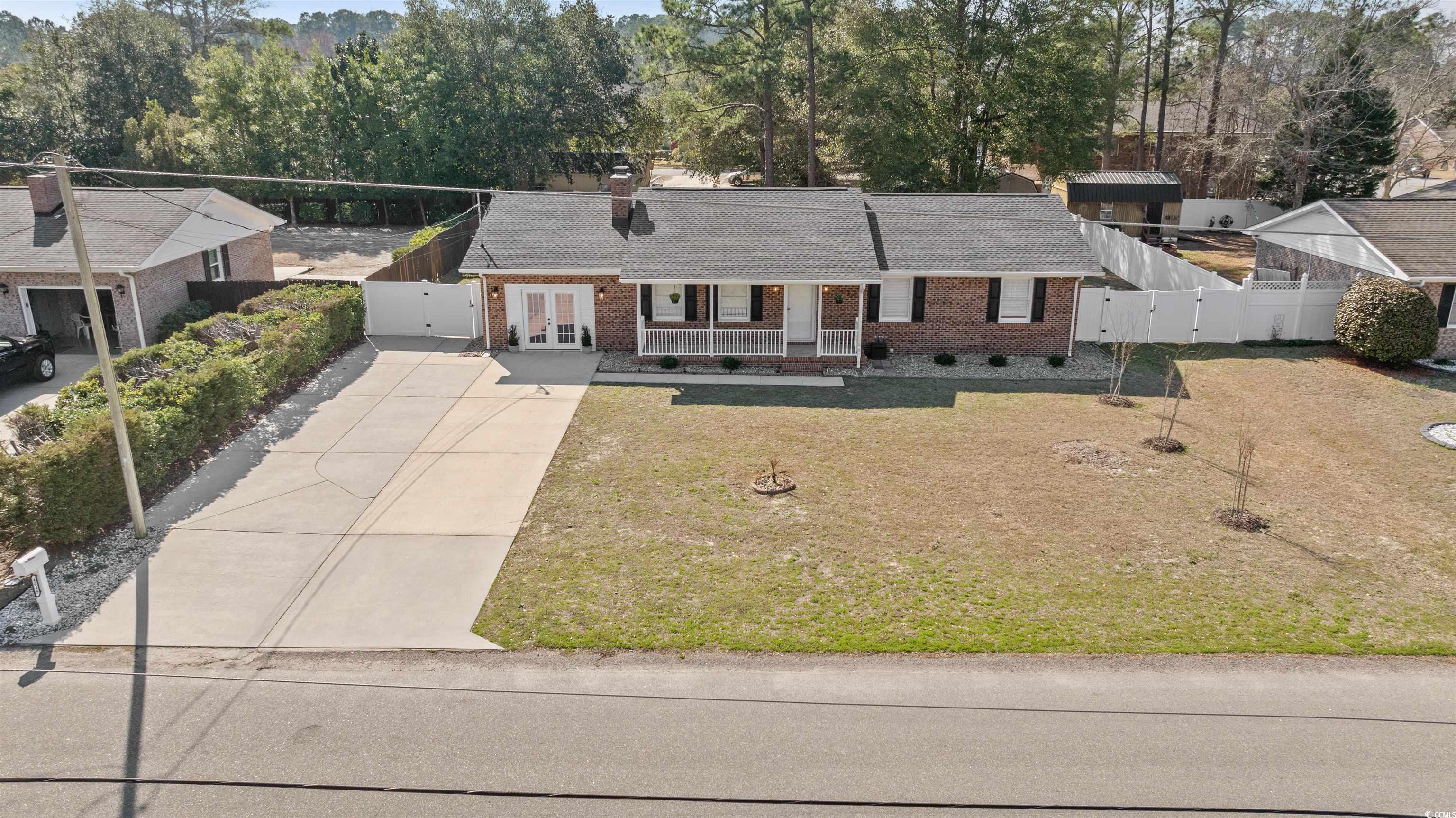 4048 Sandtrap Ave. Little River, SC 29566