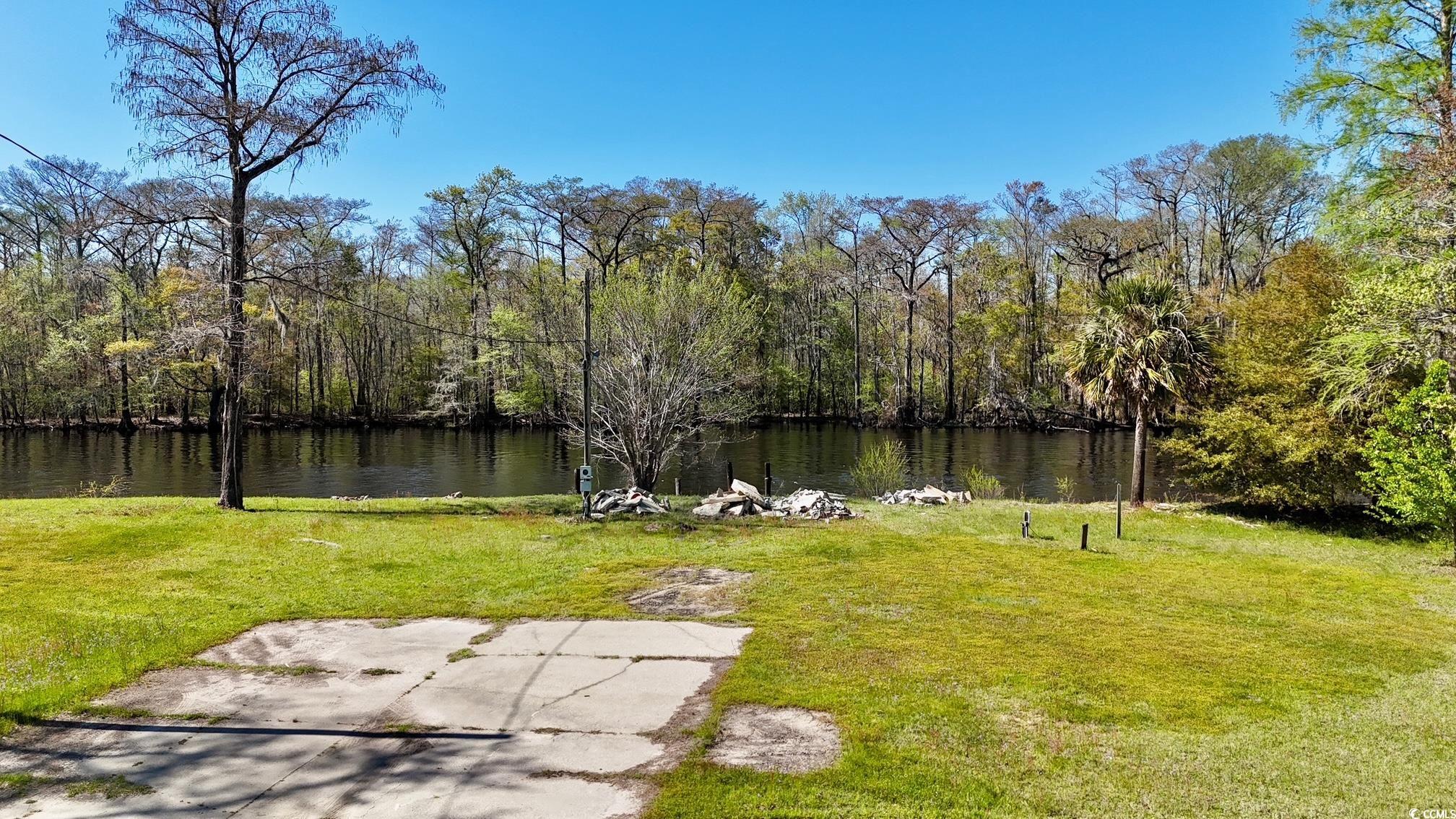 1074 Waccamaw Dr. Conway, SC 29526