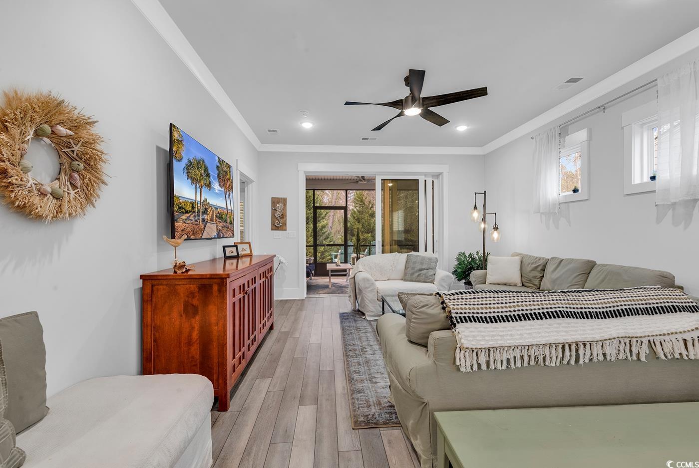 6013 Tramonto St.