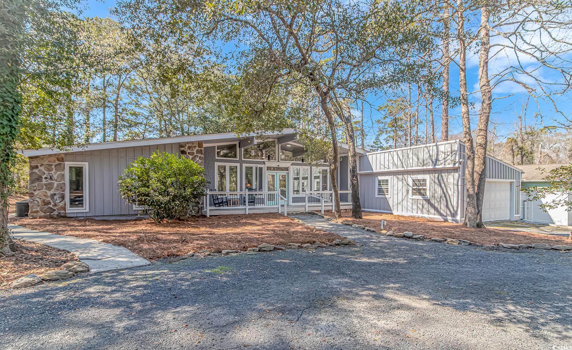 67 Massick Ln. Pawleys Island, SC 29585