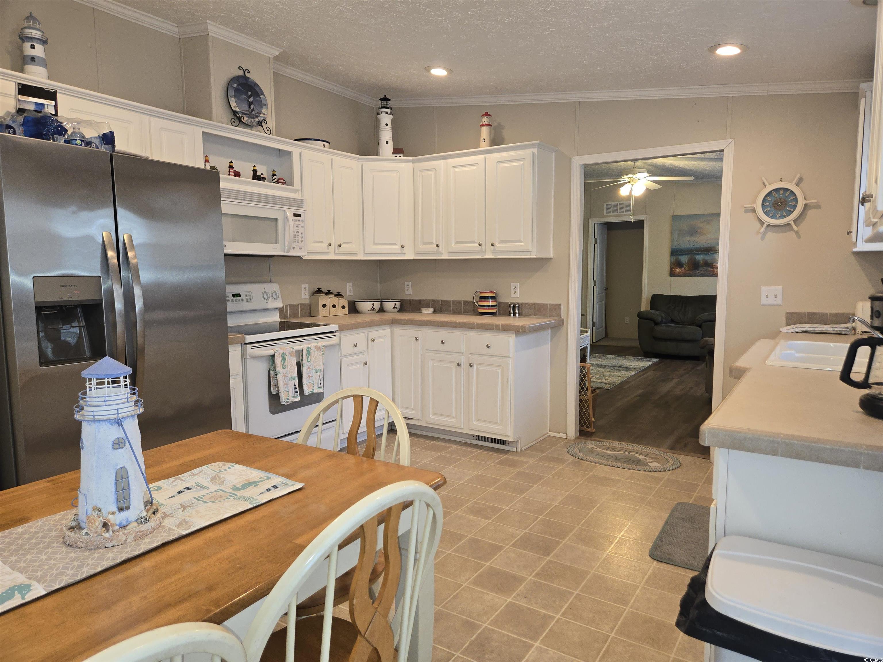 361 E Canal St., Garden City Beach, South Carolina image 9