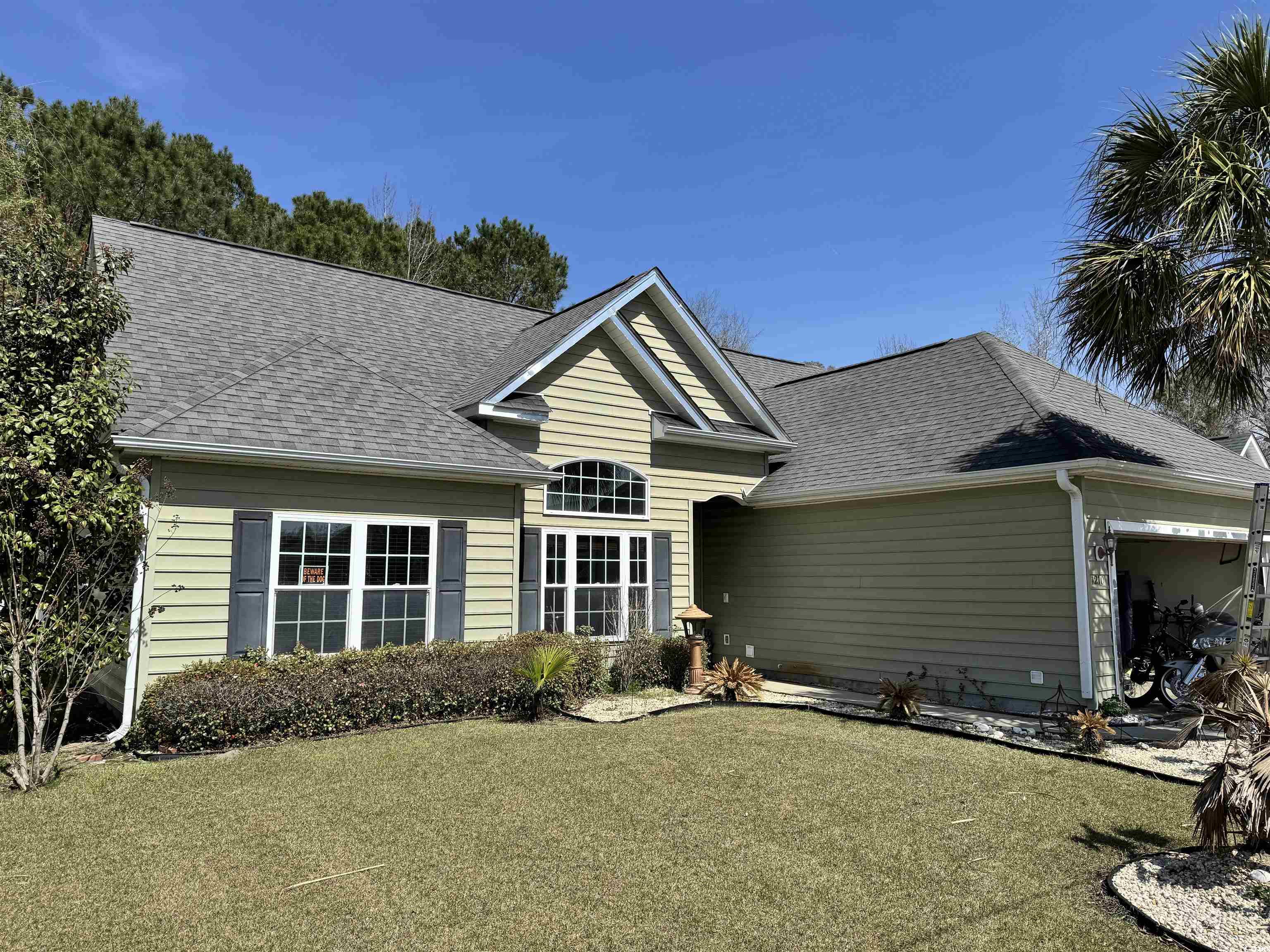 1210 Pecan Grove Blvd. 