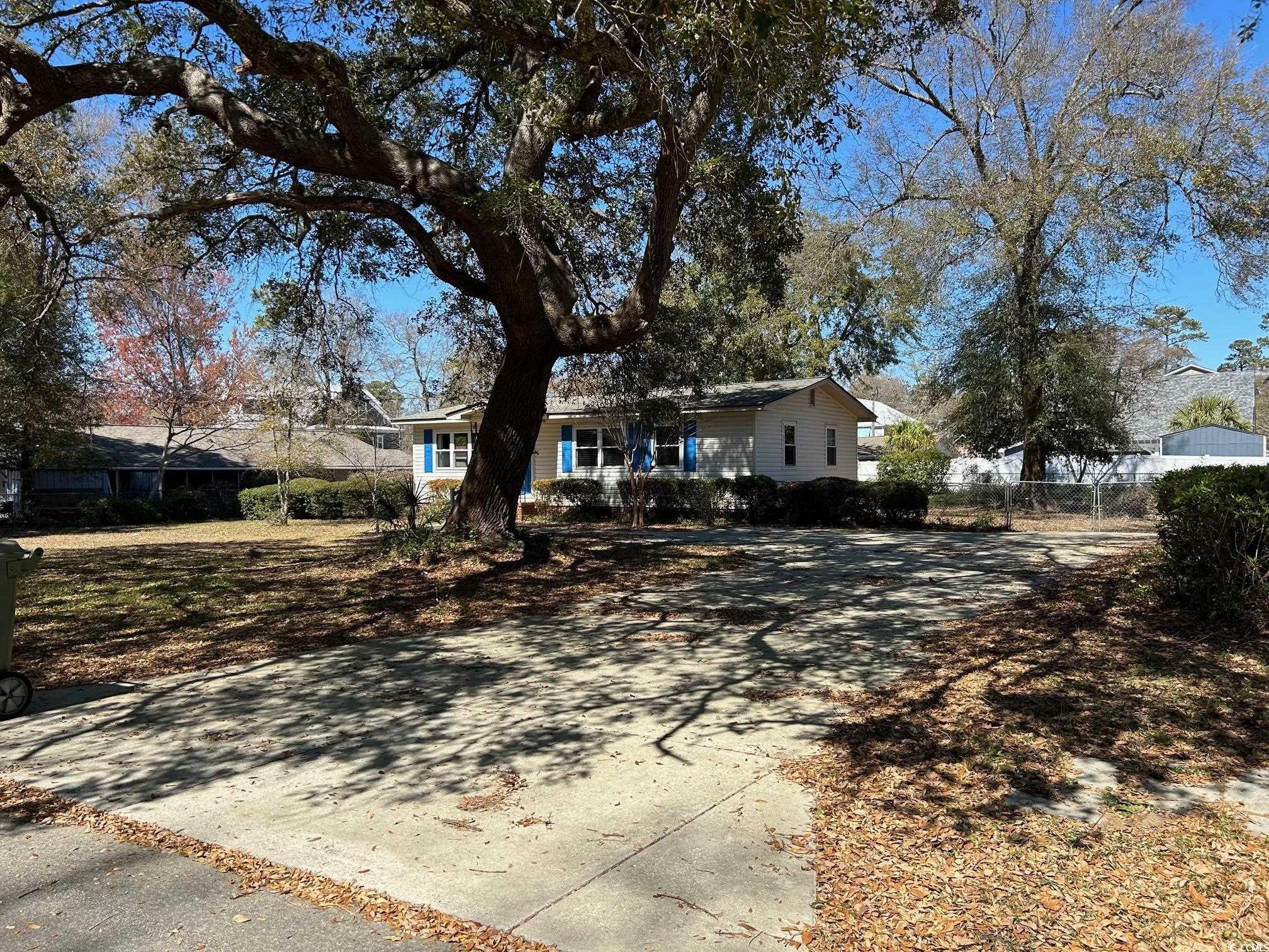 TBD Maple Dr. 