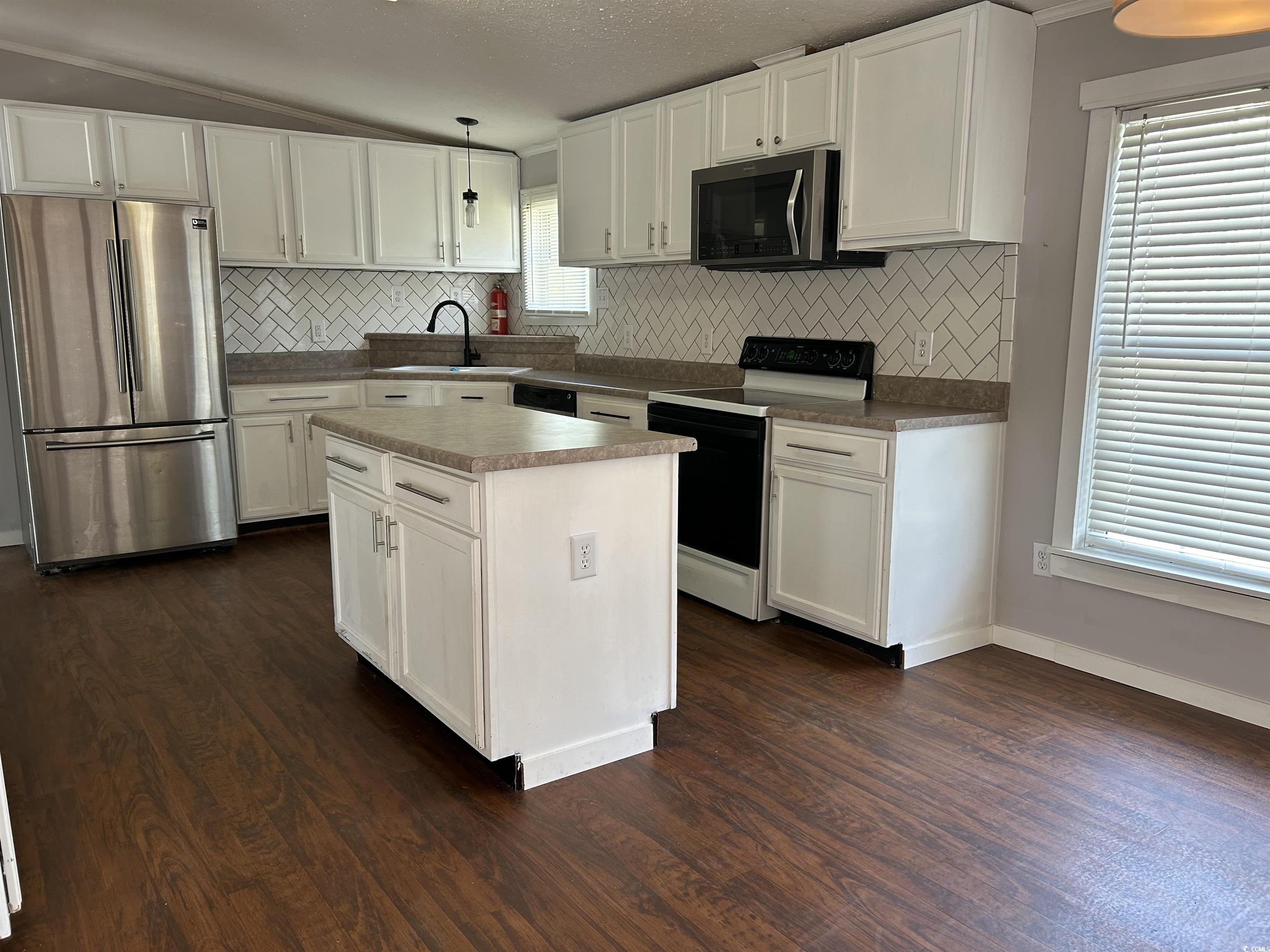 301 Byrnes Circle, Johnsonville, South Carolina image 5