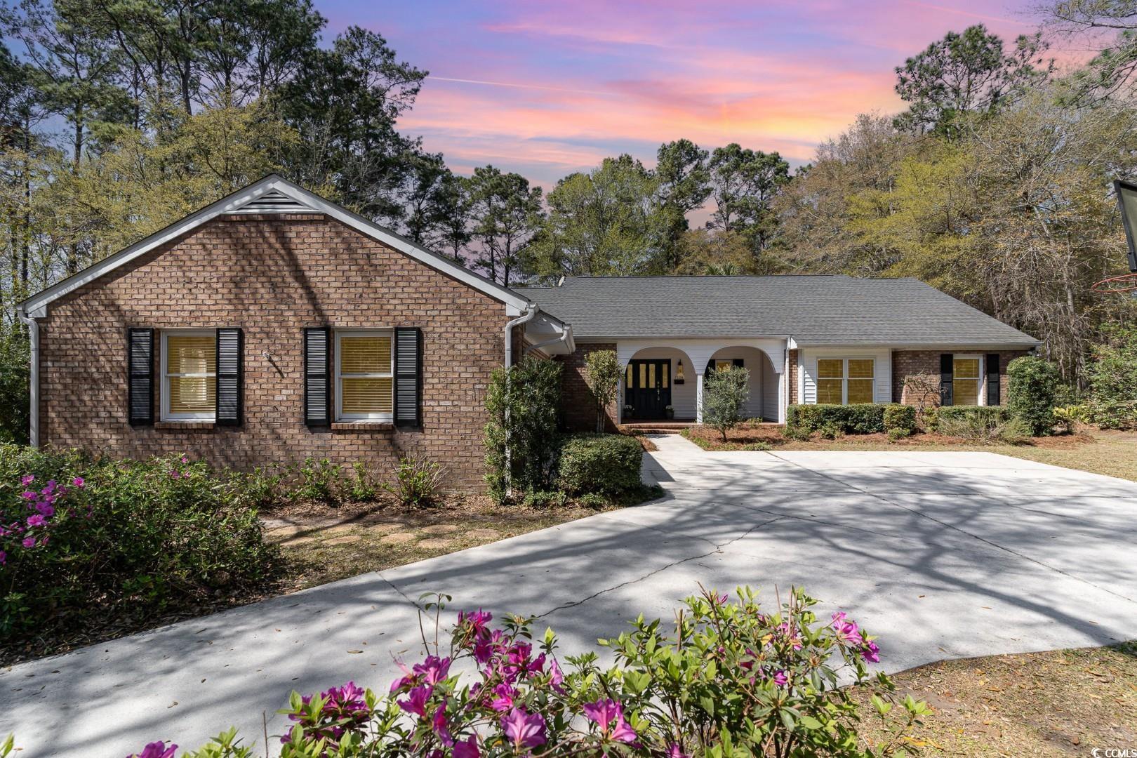 1328 Crooked Oak Dr. Pawleys Island, SC 29585