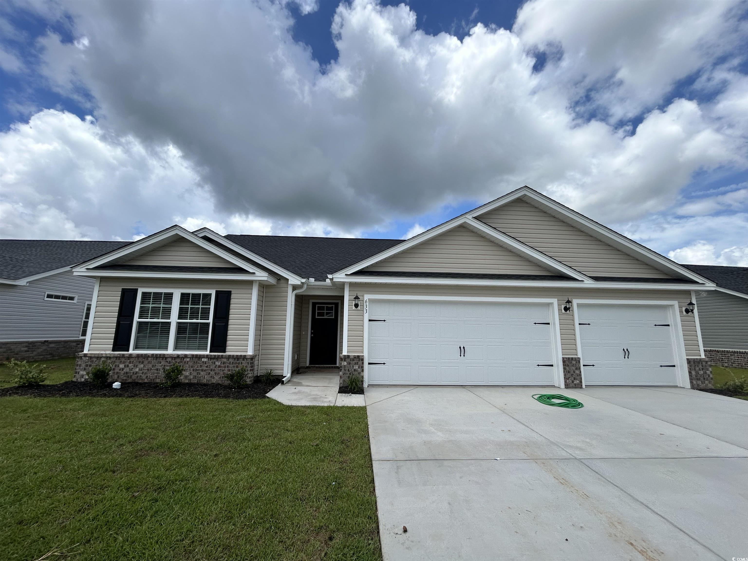 633 Woodside Dr. Conway, SC 29526