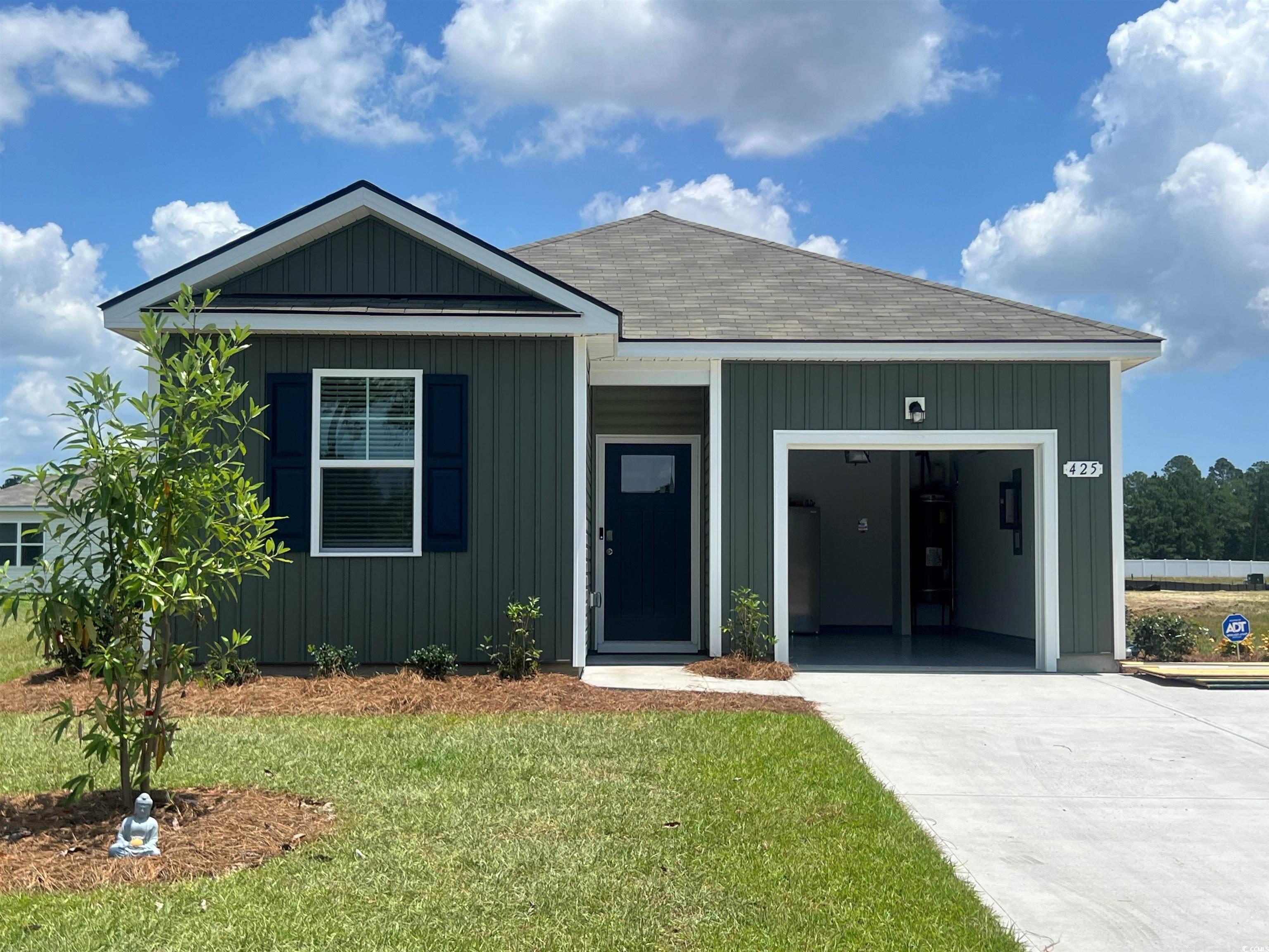 425 Flank St. Myrtle Beach, SC 29588