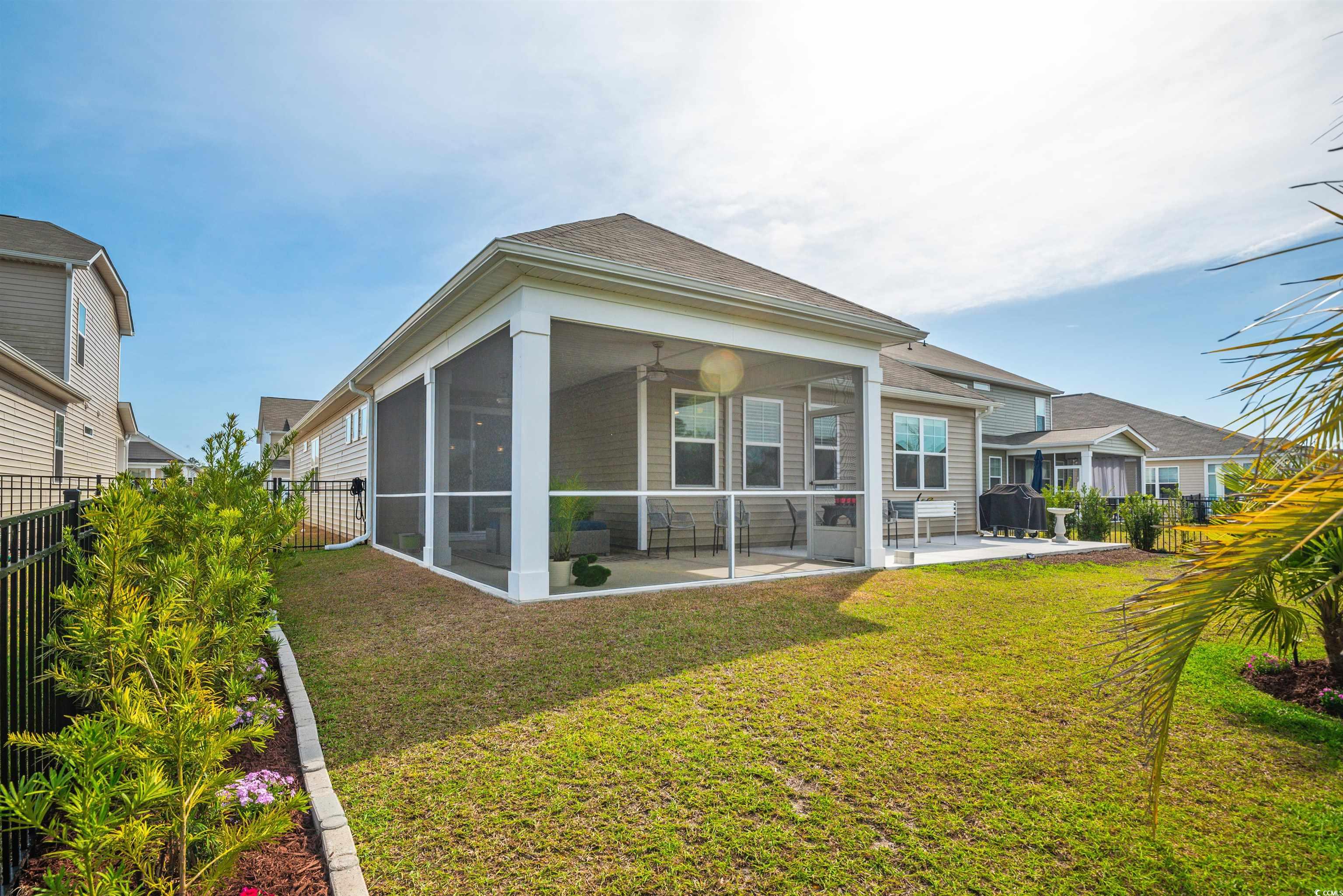 623 Edinburgh Dr. Little River, SC 29566