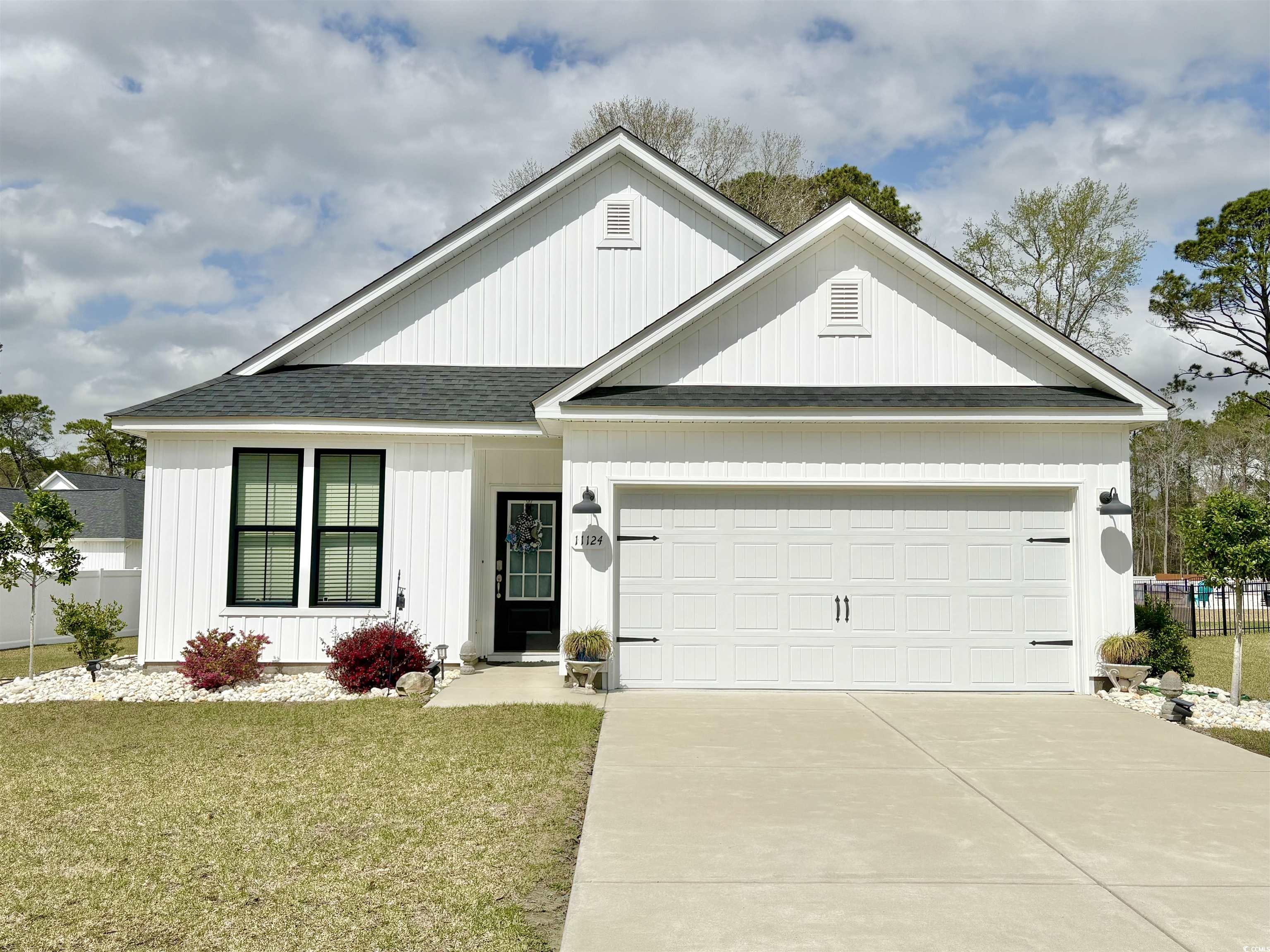 11124 Lee Circle Murrells Inlet, SC 29576