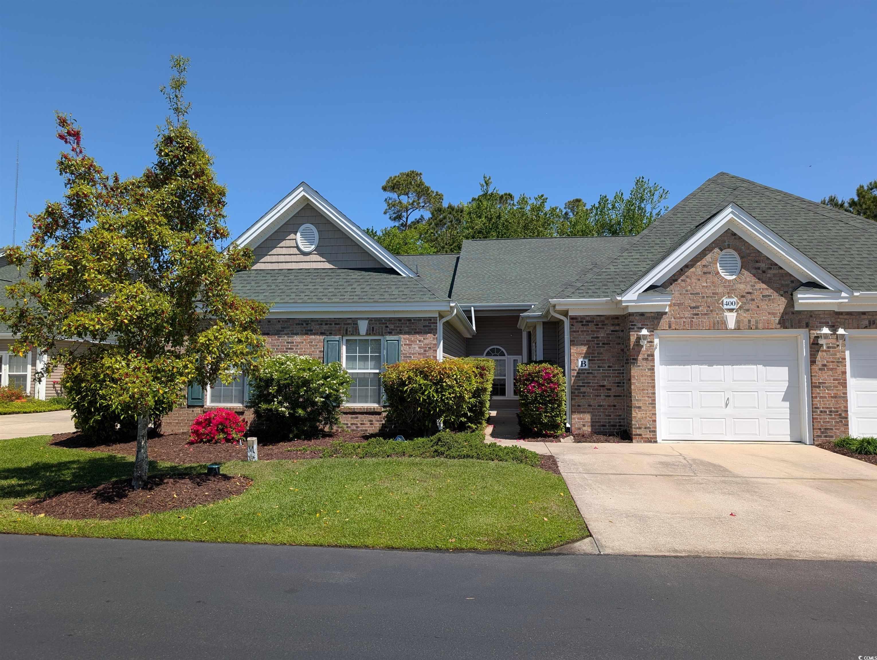 400 Woodpecker Ln. 