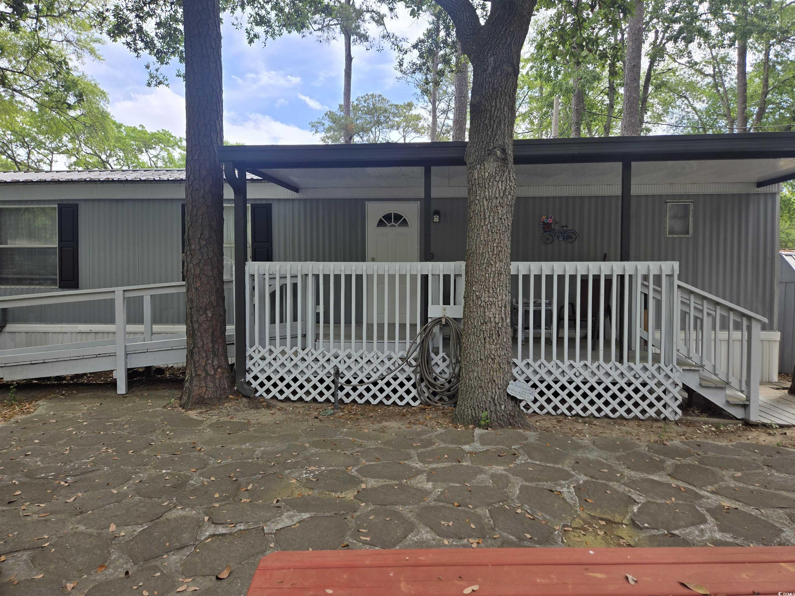 495 Clubhouse Rd., Garden City Beach, South Carolina image 1