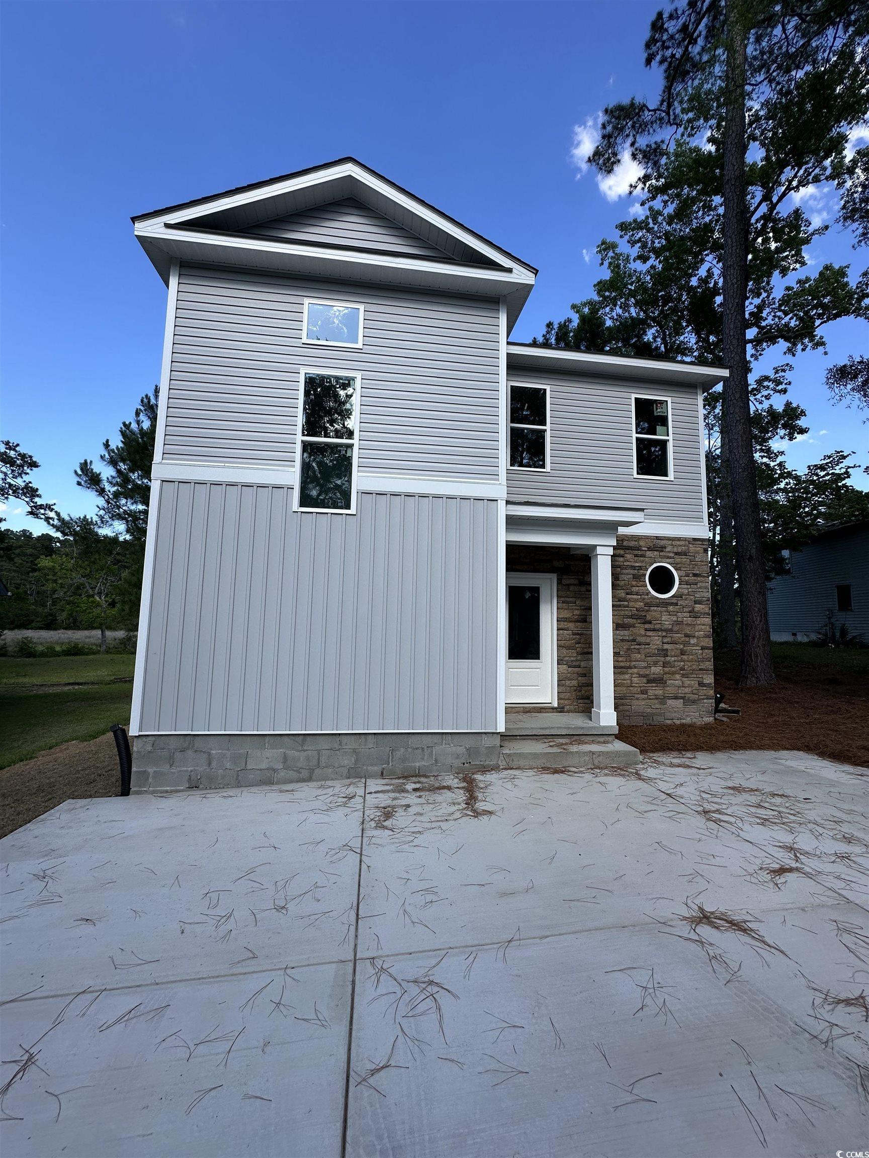 2212 Dykman Circle Little River, SC 29566