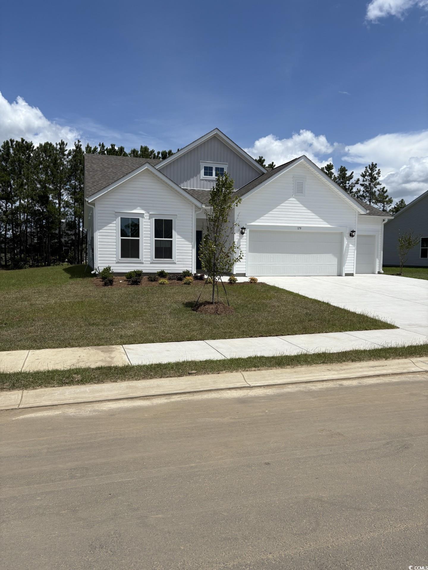 912 Inlet Keys St. Murrells Inlet, SC 29576