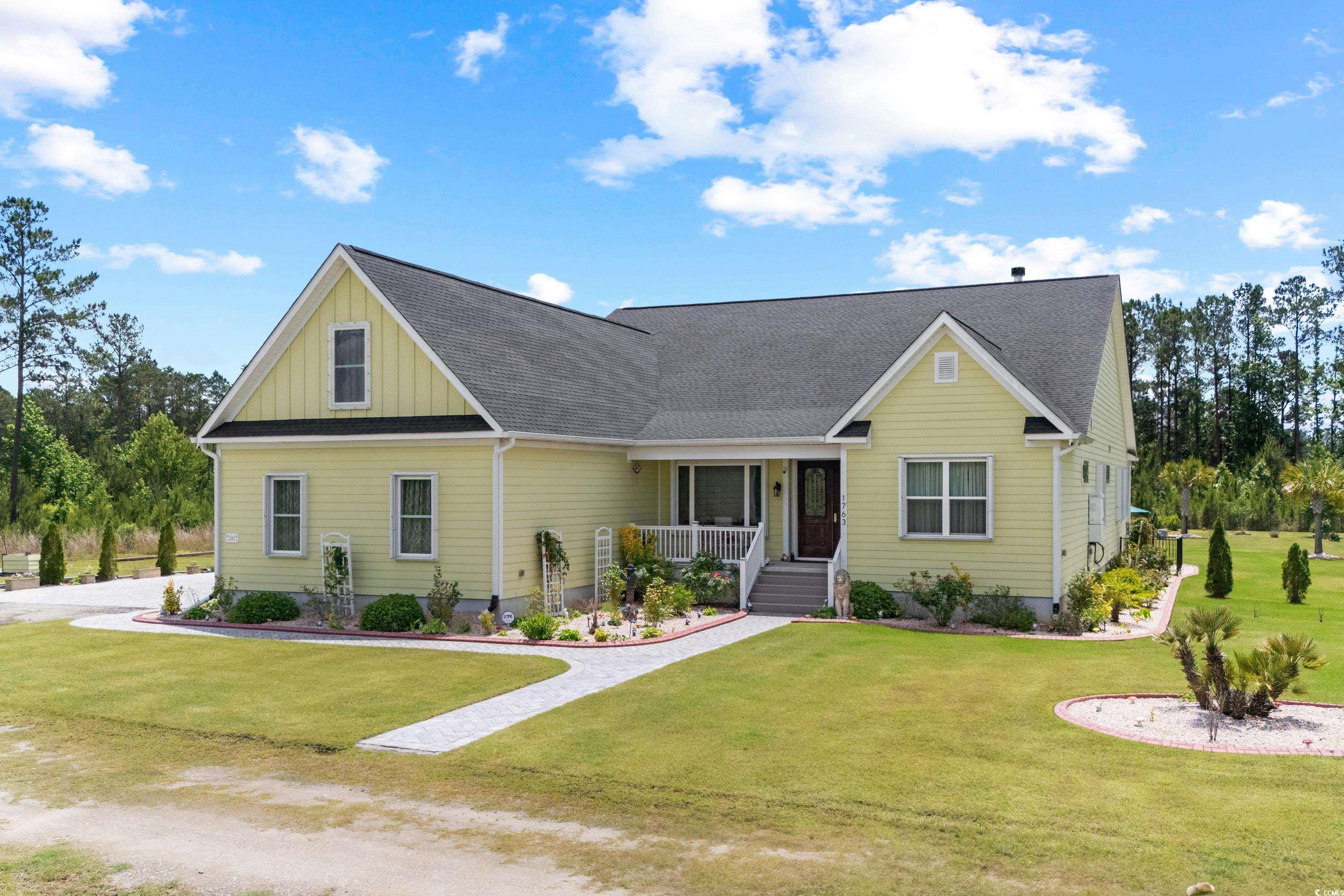 1763 Hemingway Rd. Loris, SC 29569