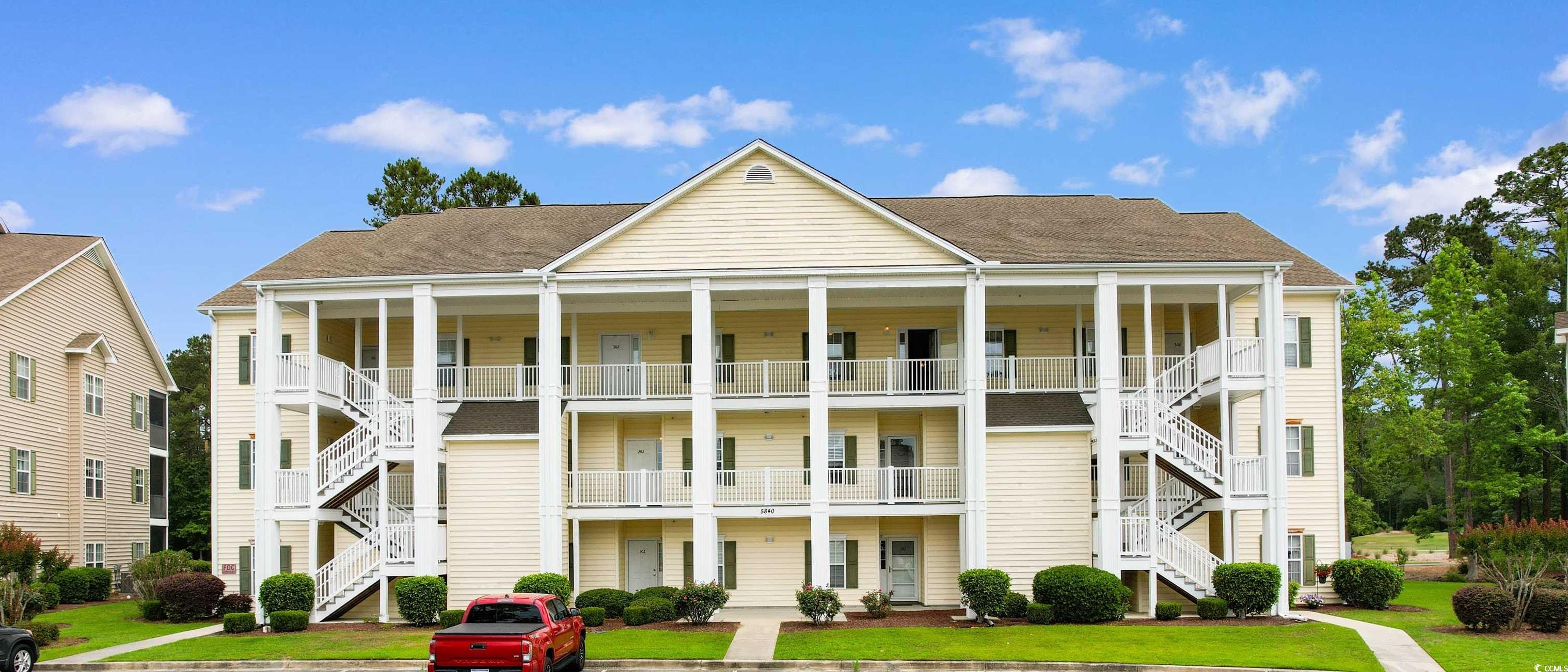 5840 Longwood Dr. UNIT #303 Murrells Inlet, SC 29576
